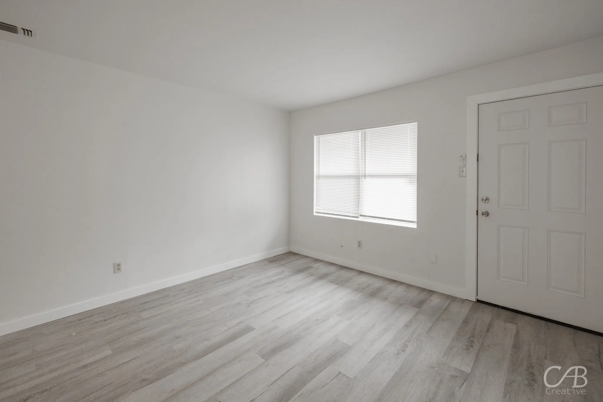 Single Family Residence For Rent in Taylor County , 2121 Parramore Street, Abilene, Texas 79603, 3 Bedroom, 1 Bathroom, 1 Garage spaces, 998 Sqft, built in 1954, mls#21405881, Real Estate Agent in Abilene, Homes For Rent in Taylor county, Homes For Rent in Abilene, Realtor in Abilene Texas, Real Estate Brokerage Independent Realty Texas, Luminita Cordes Realtor