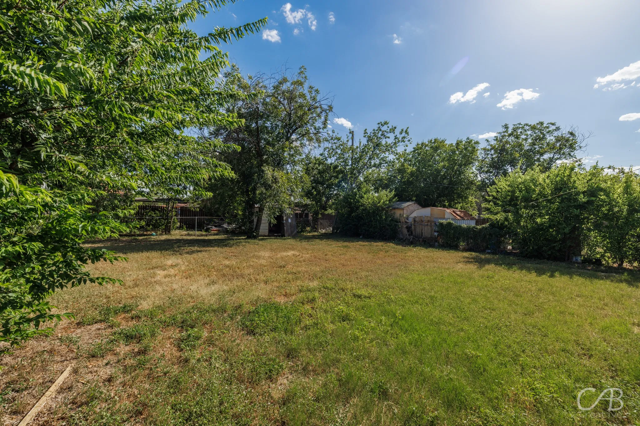Single Family Residence For Rent in Taylor County , 2121 Parramore Street, Abilene, Texas 79603, 3 Bedroom, 1 Bathroom, 1 Garage spaces, 998 Sqft, built in 1954, mls#21405881, Real Estate Agent in Abilene, Homes For Rent in Taylor county, Homes For Rent in Abilene, Realtor in Abilene Texas, Real Estate Brokerage Independent Realty Texas, Luminita Cordes Realtor