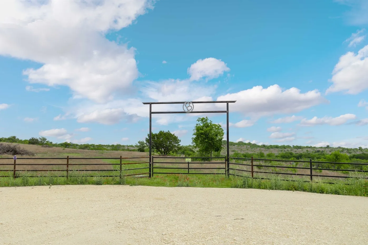 Ranch For Sale in Comanche County , TBD Comanche Hills Drive, Comanche, Texas 76442, 0, 0, Garage spaces, 0 Sqft, built in 0, mls#21405918, Real Estate Agent in Comanche, Homes For Sale in Comanche county, Homes For Sale in Comanche, Realtor in Comanche Texas, Real Estate Brokerage Independent Realty Texas, Luminita Cordes Realtor