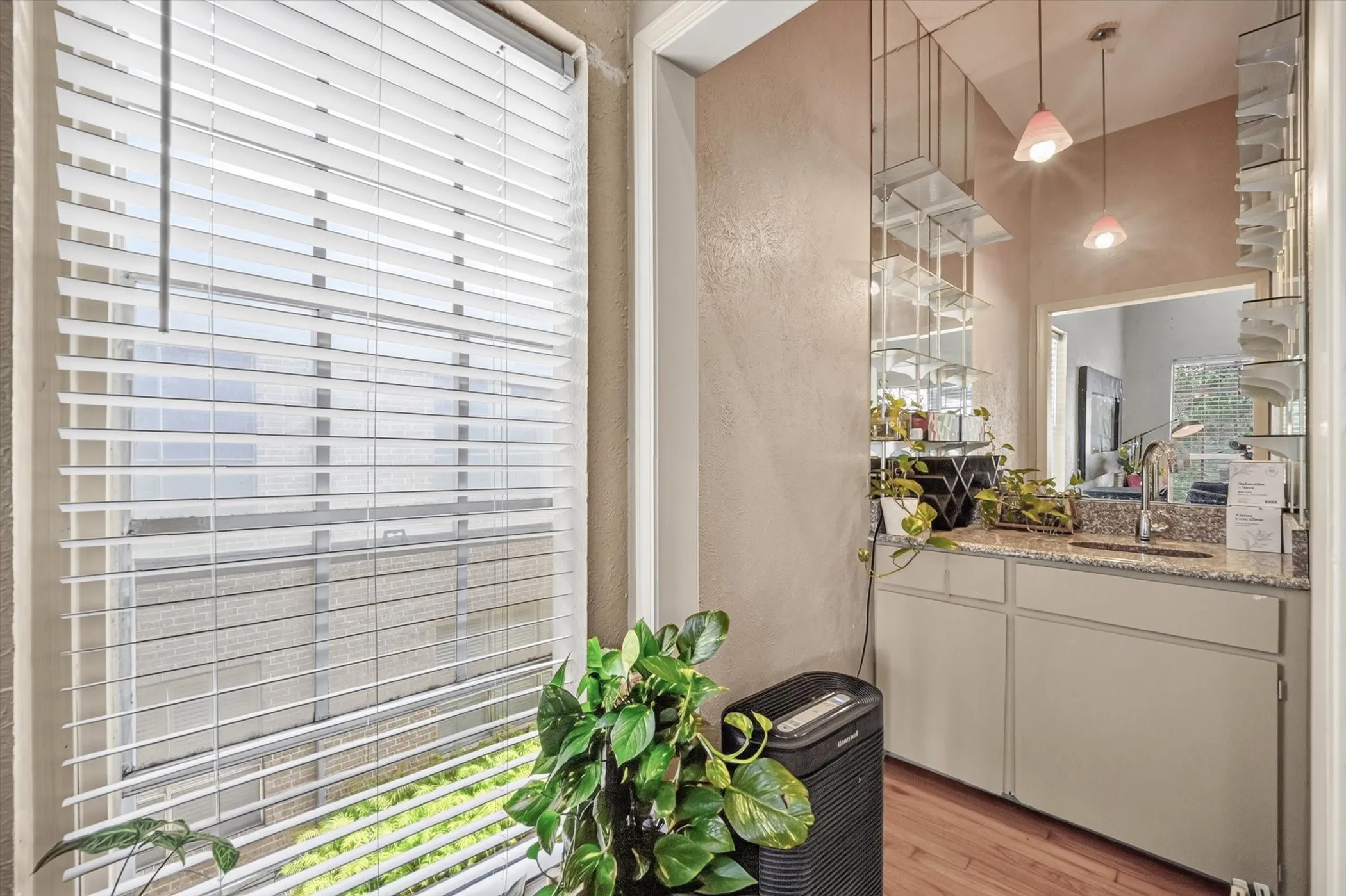 Condominium For Sale in Dallas County , 10437 High Hollows Drive 220, Dallas, Texas 75230, 2 Bedroom, 3 Bathroom, Garage spaces, 1,632 Sqft, built in 1969, mls#21405934, Real Estate Agent in Dallas, Homes For Sale in Dallas county, Homes For Sale in Dallas, Realtor in Dallas Texas, Real Estate Brokerage Independent Realty Texas, Luminita Cordes Realtor