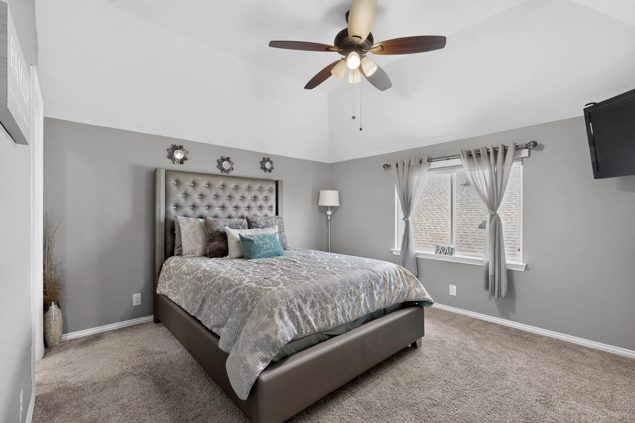 Single Family Residence For Sale in Kaufman County , 1804 Chadwick Lane, Forney, Texas 75126, 5 Bedroom, 5 Bathroom, 3 Garage spaces, 4,015 Sqft, built in 2019, mls#21404867, Real Estate Agent in Forney, Homes For Sale in Kaufman county, Homes For Sale in Forney, Realtor in Forney Texas, Real Estate Brokerage Independent Realty Texas, Luminita Cordes Realtor