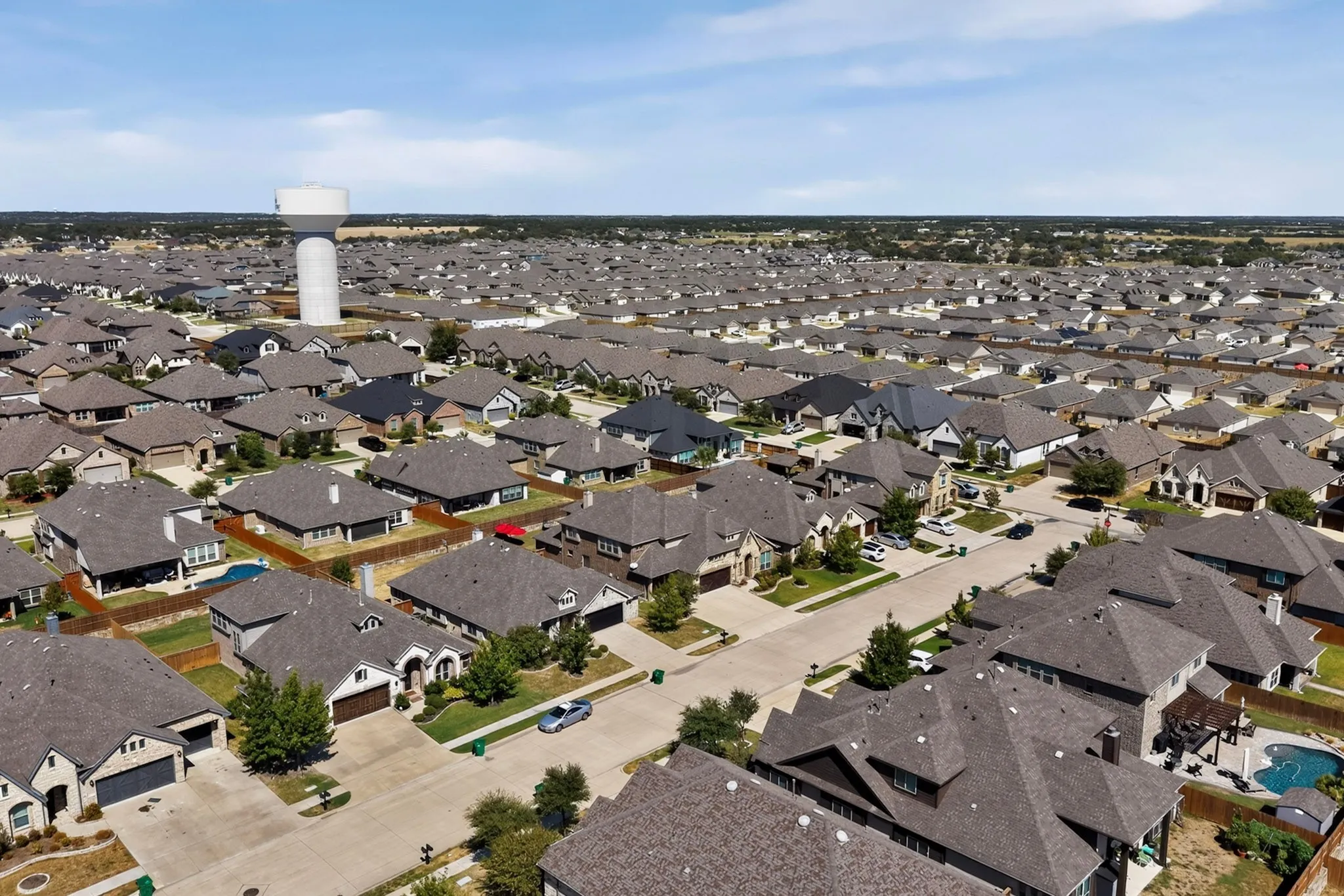 Single Family Residence For Sale in Kaufman County , 1804 Chadwick Lane, Forney, Texas 75126, 5 Bedroom, 5 Bathroom, 3 Garage spaces, 4,015 Sqft, built in 2019, mls#21404867, Real Estate Agent in Forney, Homes For Sale in Kaufman county, Homes For Sale in Forney, Realtor in Forney Texas, Real Estate Brokerage Independent Realty Texas, Luminita Cordes Realtor