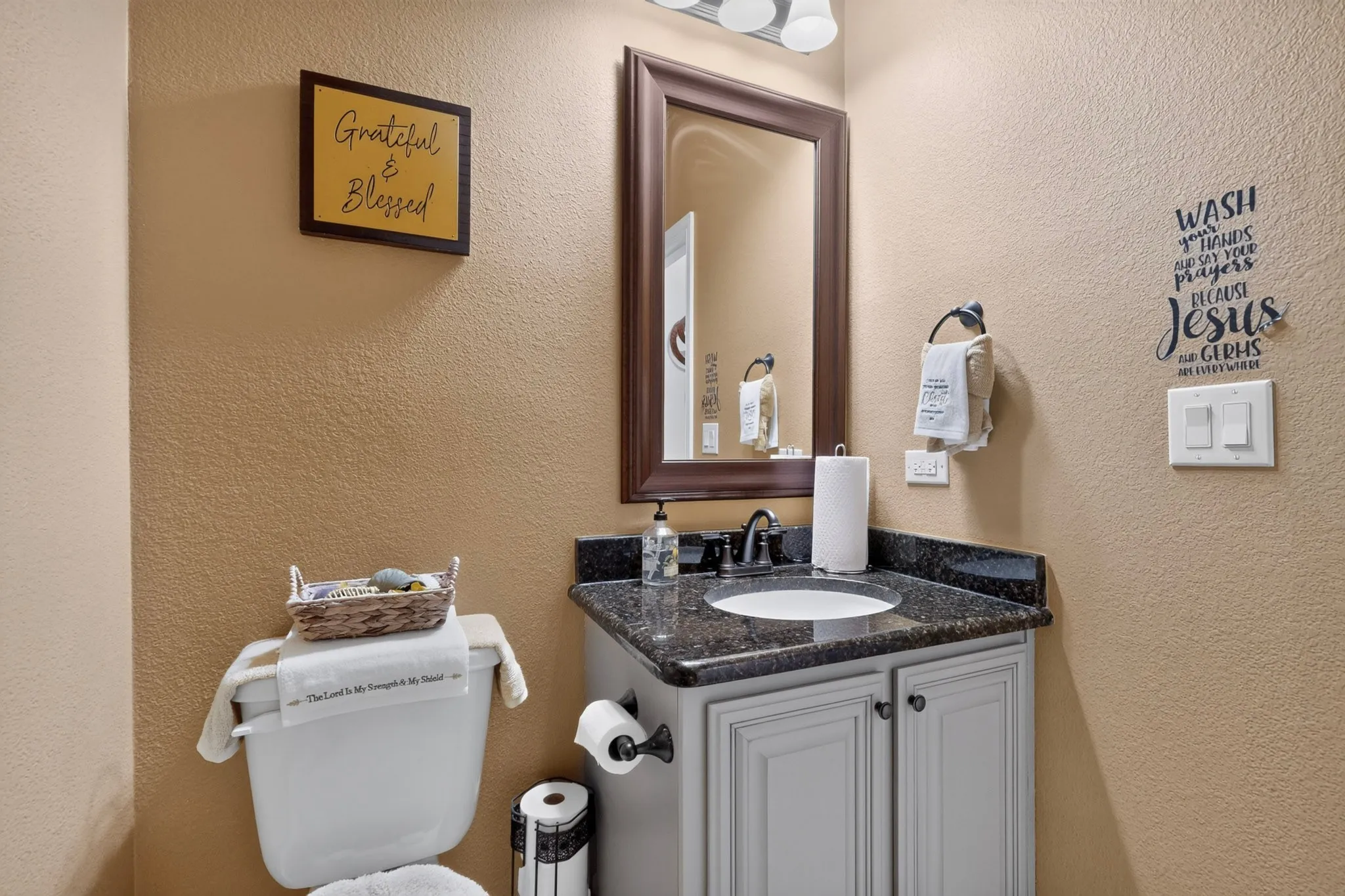 Single Family Residence For Sale in Kaufman County , 1804 Chadwick Lane, Forney, Texas 75126, 5 Bedroom, 5 Bathroom, 3 Garage spaces, 4,015 Sqft, built in 2019, mls#21404867, Real Estate Agent in Forney, Homes For Sale in Kaufman county, Homes For Sale in Forney, Realtor in Forney Texas, Real Estate Brokerage Independent Realty Texas, Luminita Cordes Realtor