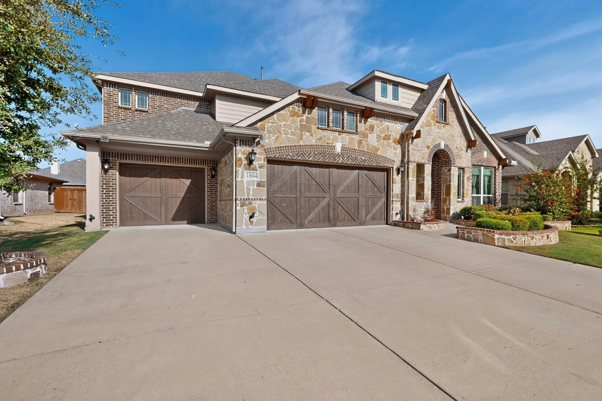 Single Family Residence For Sale in Kaufman County , 1804 Chadwick Lane, Forney, Texas 75126, 5 Bedroom, 5 Bathroom, 3 Garage spaces, 4,015 Sqft, built in 2019, mls#21404867, Real Estate Agent in Forney, Homes For Sale in Kaufman county, Homes For Sale in Forney, Realtor in Forney Texas, Real Estate Brokerage Independent Realty Texas, Luminita Cordes Realtor