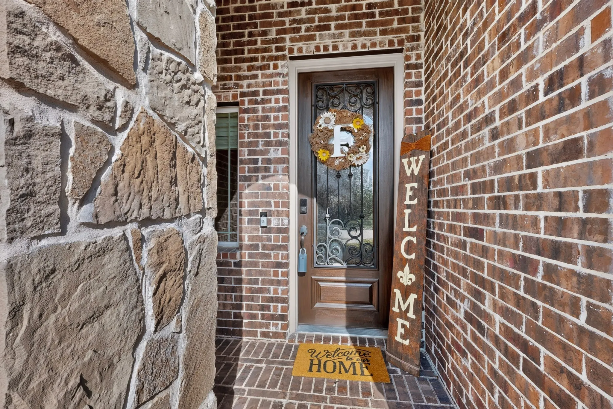 Single Family Residence For Sale in Kaufman County , 1804 Chadwick Lane, Forney, Texas 75126, 5 Bedroom, 5 Bathroom, 3 Garage spaces, 4,015 Sqft, built in 2019, mls#21404867, Real Estate Agent in Forney, Homes For Sale in Kaufman county, Homes For Sale in Forney, Realtor in Forney Texas, Real Estate Brokerage Independent Realty Texas, Luminita Cordes Realtor