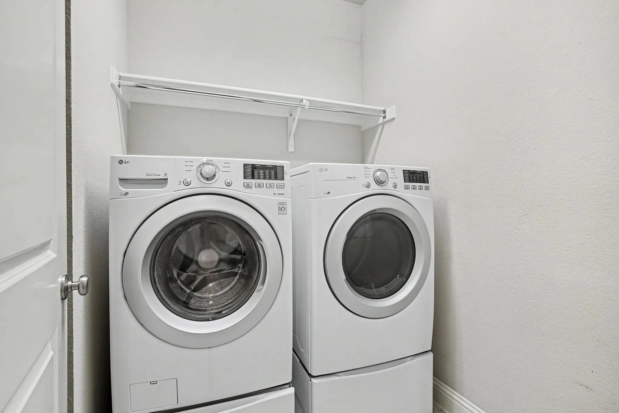 Single Family Residence For Sale in Denton County , 1512 8th Street, Argyle, Texas 76226, 3 Bedroom, 3 Bathroom, 3 Garage spaces, 2,245 Sqft, built in 2015, mls#21404669, Real Estate Agent in Argyle, Homes For Sale in Denton county, Homes For Sale in Argyle, Realtor in Argyle Texas, Real Estate Brokerage Independent Realty Texas, Luminita Cordes Realtor