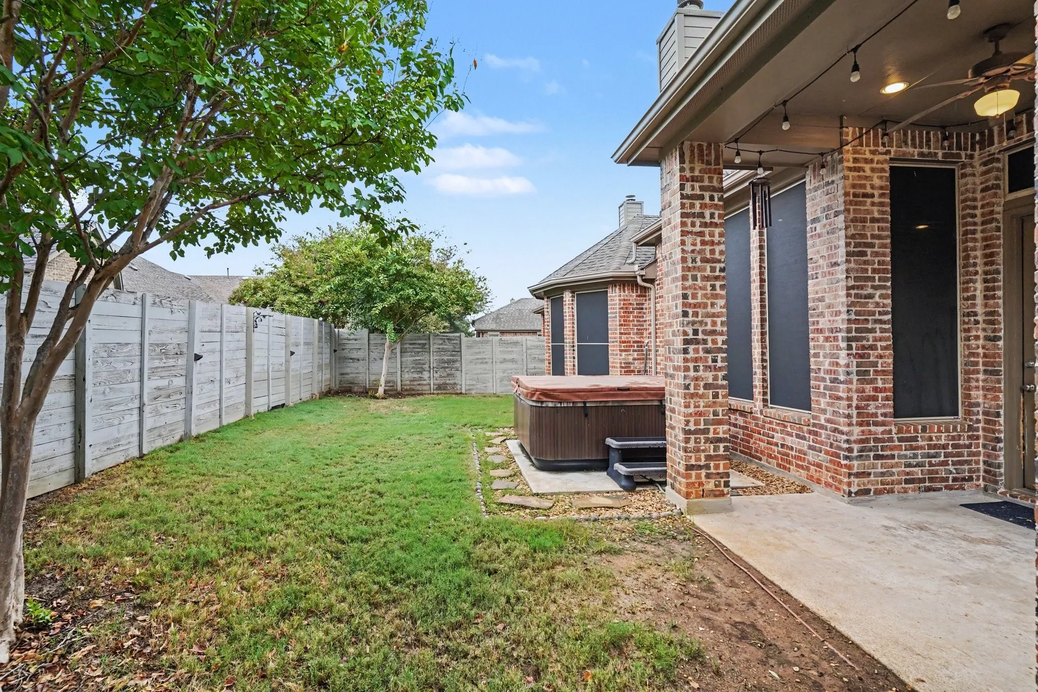 Single Family Residence For Sale in Denton County , 1512 8th Street, Argyle, Texas 76226, 3 Bedroom, 3 Bathroom, 3 Garage spaces, 2,245 Sqft, built in 2015, mls#21404669, Real Estate Agent in Argyle, Homes For Sale in Denton county, Homes For Sale in Argyle, Realtor in Argyle Texas, Real Estate Brokerage Independent Realty Texas, Luminita Cordes Realtor