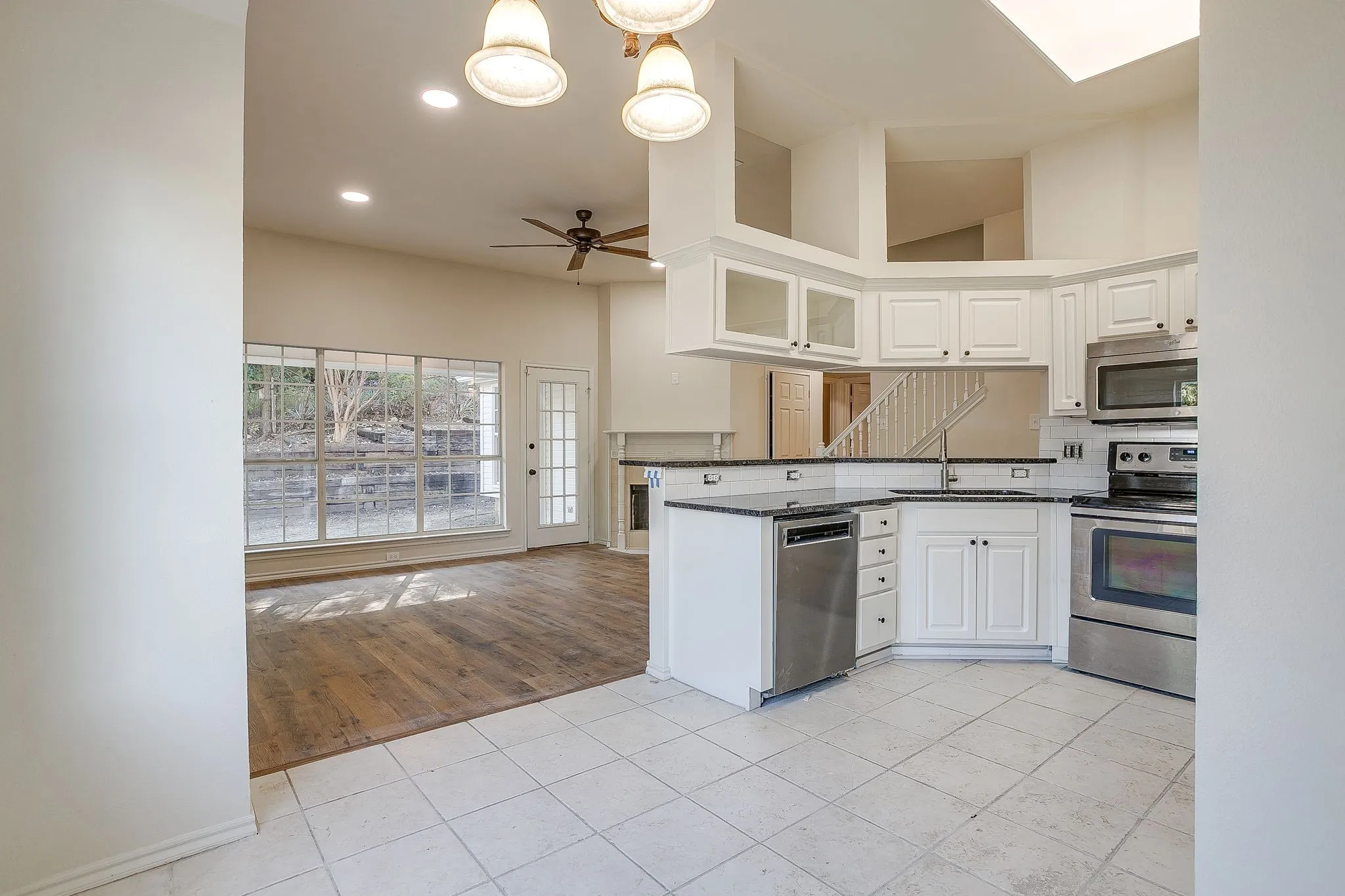 Single Family Residence For Sale in Parker County , 1502 Shadow Run, Weatherford, Texas 76086, 3 Bedroom, 2 Bathroom, 2 Garage spaces, 2,091 Sqft, built in 1996, mls#21405850, Real Estate Agent in Weatherford, Homes For Sale in Parker county, Homes For Sale in Weatherford, Realtor in Weatherford Texas, Real Estate Brokerage Independent Realty Texas, Luminita Cordes Realtor