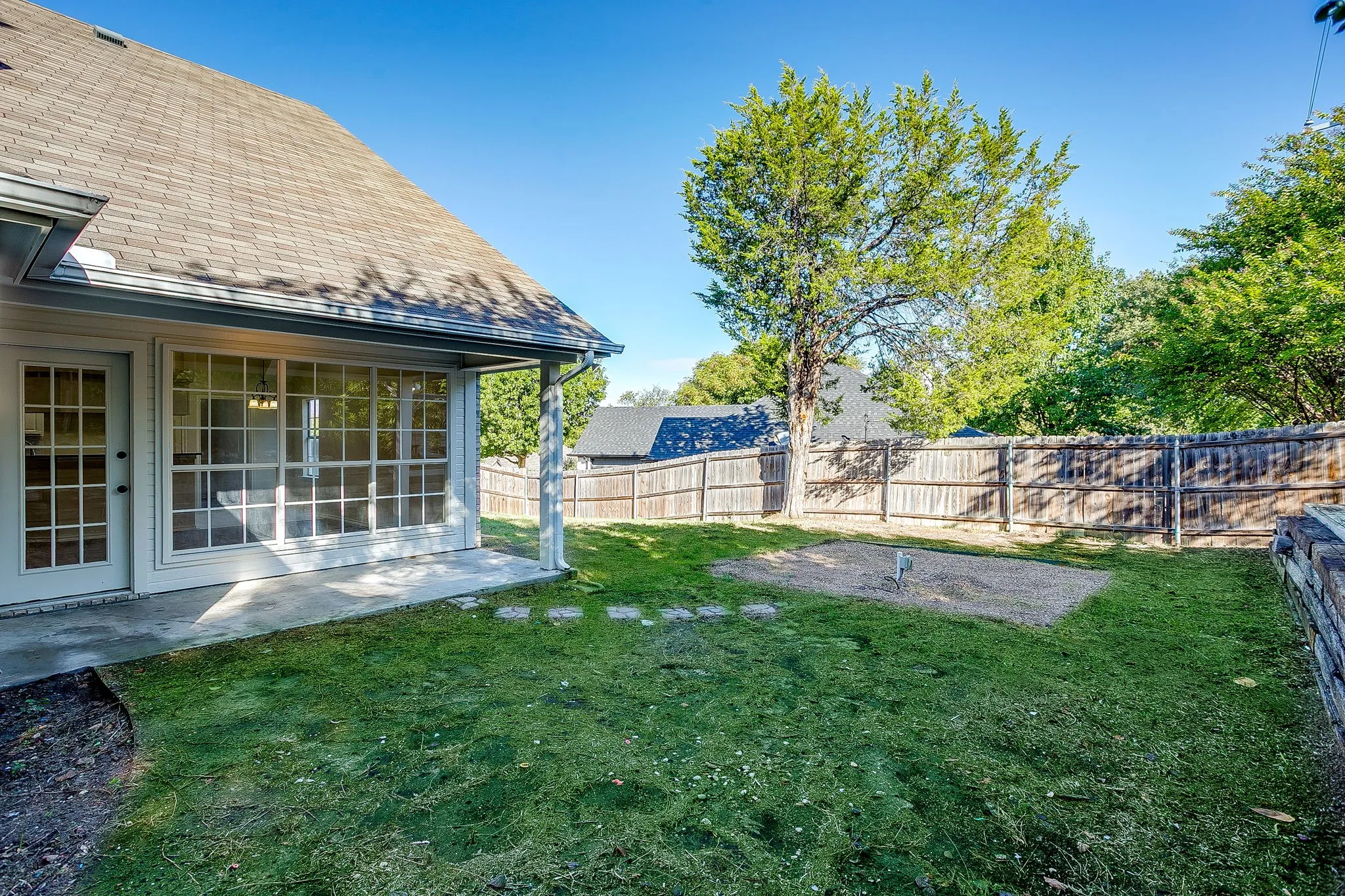 Single Family Residence For Sale in Parker County , 1502 Shadow Run, Weatherford, Texas 76086, 3 Bedroom, 2 Bathroom, 2 Garage spaces, 2,091 Sqft, built in 1996, mls#21405850, Real Estate Agent in Weatherford, Homes For Sale in Parker county, Homes For Sale in Weatherford, Realtor in Weatherford Texas, Real Estate Brokerage Independent Realty Texas, Luminita Cordes Realtor