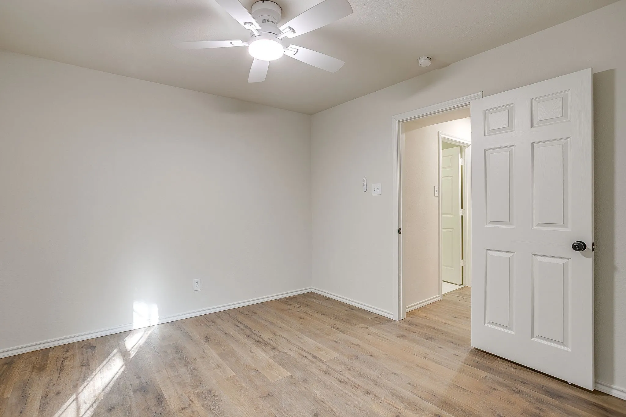 Single Family Residence For Sale in Parker County , 1502 Shadow Run, Weatherford, Texas 76086, 3 Bedroom, 2 Bathroom, 2 Garage spaces, 2,091 Sqft, built in 1996, mls#21405850, Real Estate Agent in Weatherford, Homes For Sale in Parker county, Homes For Sale in Weatherford, Realtor in Weatherford Texas, Real Estate Brokerage Independent Realty Texas, Luminita Cordes Realtor