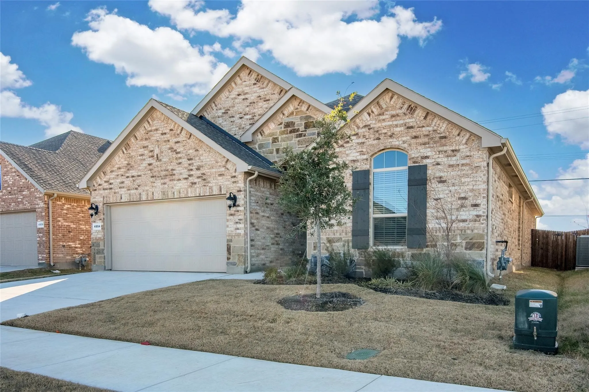 Single Family Residence For Sale