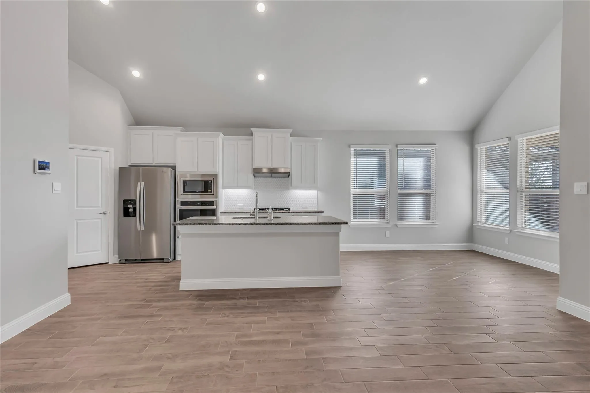 Single Family Residence For Sale in Tarrant County , 4804 Dewy Rose Lane, Fort Worth, Texas 76244, 4 Bedroom, 2 Bathroom, 2 Garage spaces, 1,808 Sqft, built in 2023, mls#21405949, Real Estate Agent in Fort Worth, Homes For Sale in Tarrant county, Homes For Sale in Fort Worth, Realtor in Fort Worth Texas, Real Estate Brokerage Independent Realty Texas, Luminita Cordes Realtor