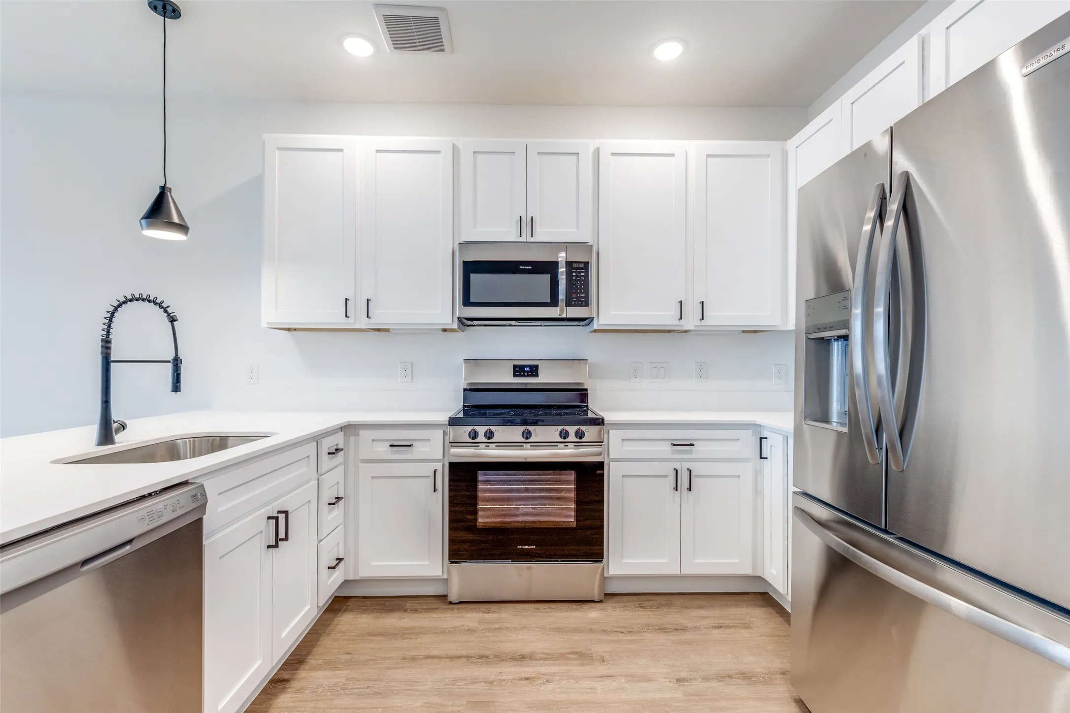 Apartment For Rent in Dallas County , 5215 Capitol Avenue 306, Dallas, Texas 75206, 1 Bedroom, 1 Bathroom, Garage spaces, 712 Sqft, built in 2025, mls#21405951, Real Estate Agent in Dallas, Homes For Rent in Dallas county, Homes For Rent in Dallas, Realtor in Dallas Texas, Real Estate Brokerage Independent Realty Texas, Luminita Cordes Realtor