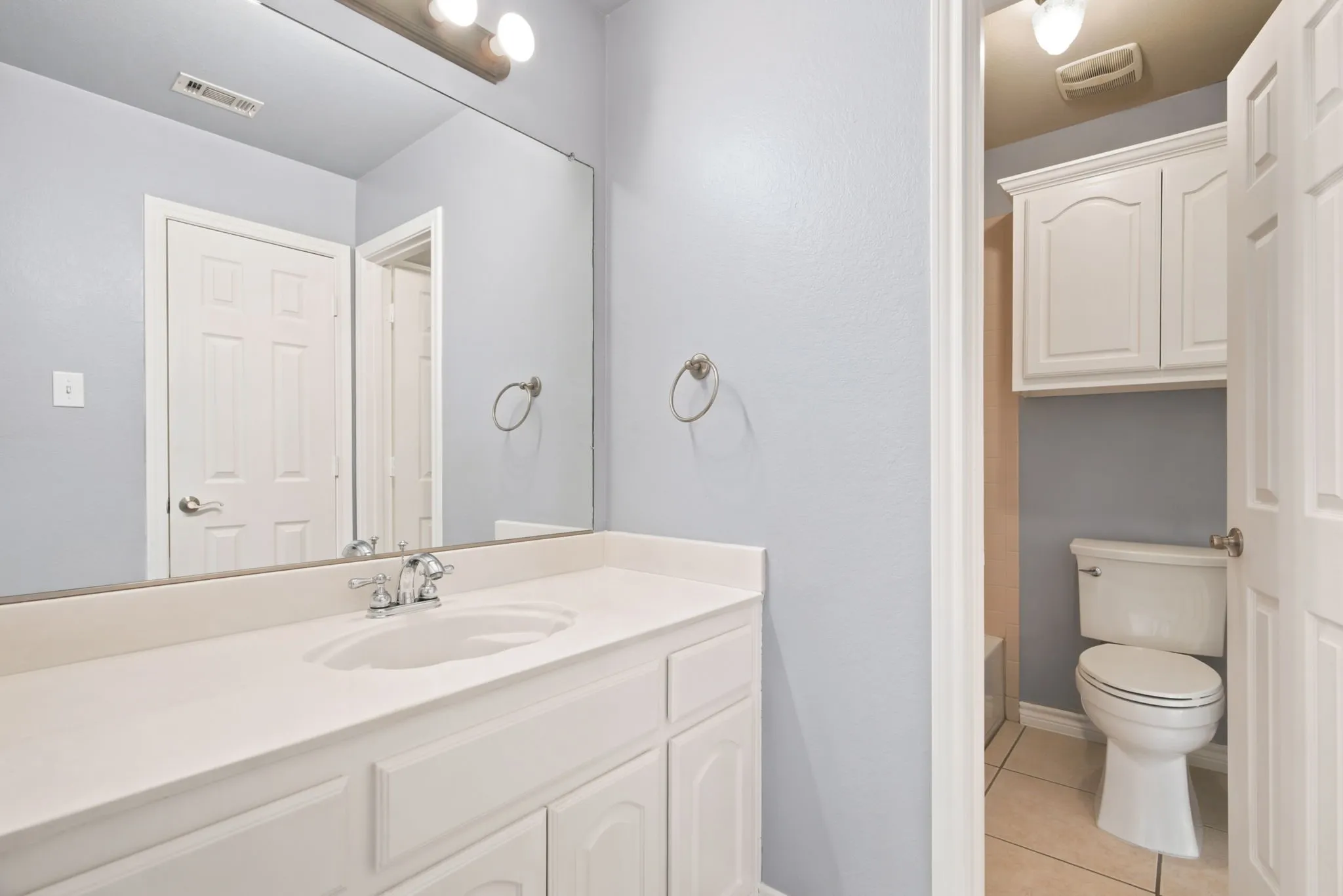 Single Family Residence For Rent in Denton County , 2703 Pottery Trail, Corinth, Texas 76210, 6 Bedroom, 4 Bathroom, 3 Garage spaces, 4,239 Sqft, built in 2005, mls#21405723, Real Estate Agent in Corinth, Homes For Rent in Denton county, Homes For Rent in Corinth, Realtor in Corinth Texas, Real Estate Brokerage Independent Realty Texas, Luminita Cordes Realtor
