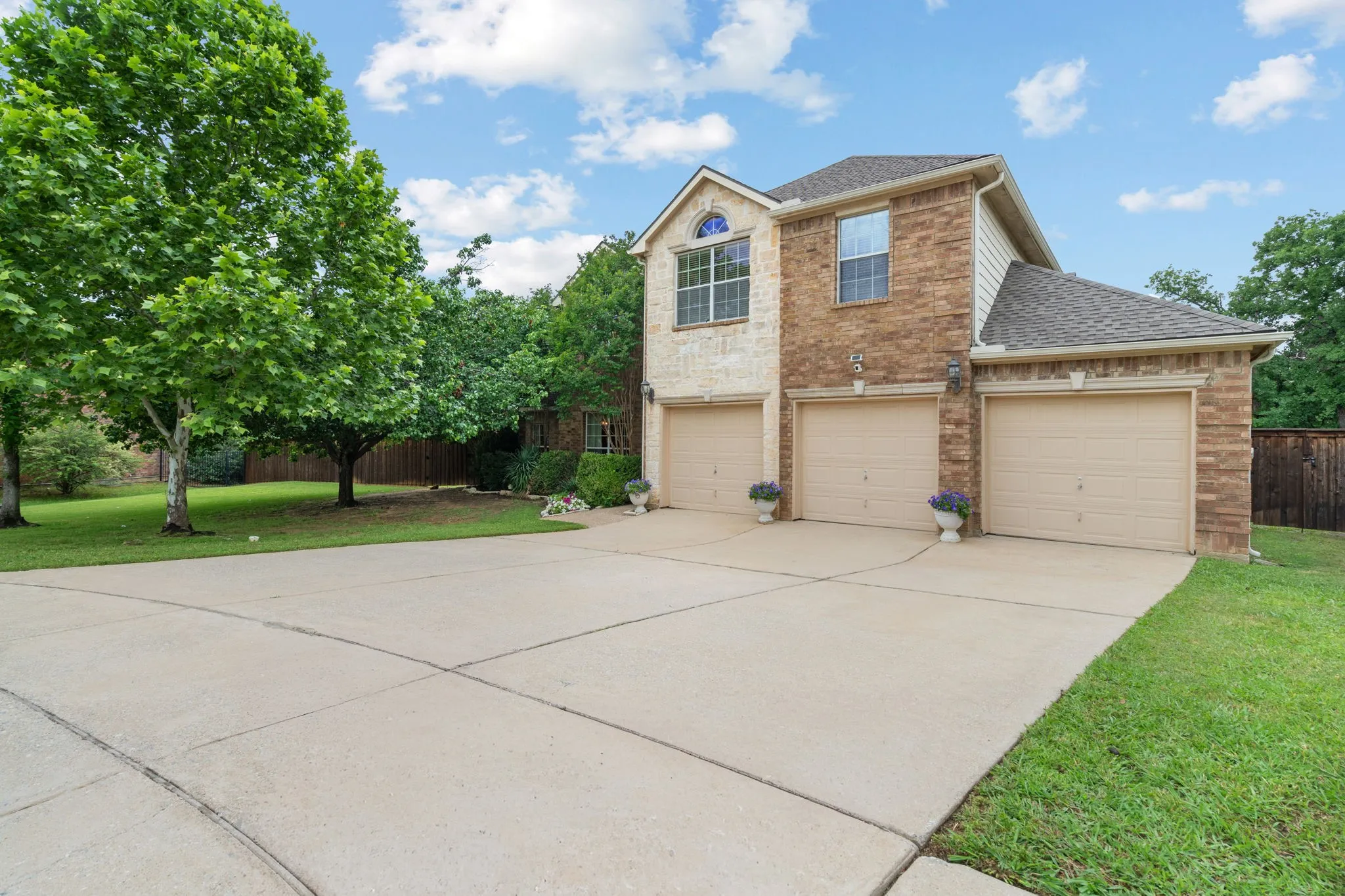 Single Family Residence For Rent in Denton County , 2703 Pottery Trail, Corinth, Texas 76210, 6 Bedroom, 4 Bathroom, 3 Garage spaces, 4,239 Sqft, built in 2005, mls#21405723, Real Estate Agent in Corinth, Homes For Rent in Denton county, Homes For Rent in Corinth, Realtor in Corinth Texas, Real Estate Brokerage Independent Realty Texas, Luminita Cordes Realtor