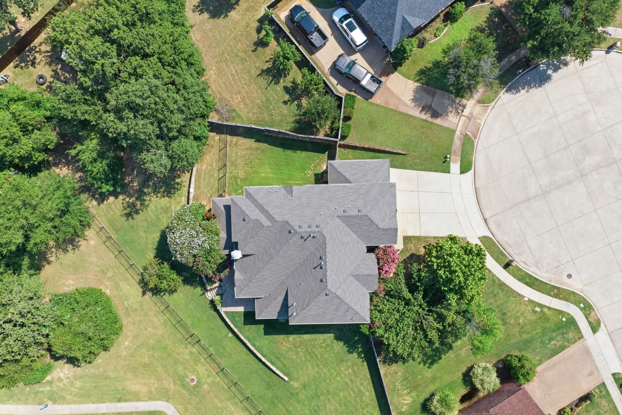 Single Family Residence For Rent in Denton County , 2703 Pottery Trail, Corinth, Texas 76210, 6 Bedroom, 4 Bathroom, 3 Garage spaces, 4,239 Sqft, built in 2005, mls#21405723, Real Estate Agent in Corinth, Homes For Rent in Denton county, Homes For Rent in Corinth, Realtor in Corinth Texas, Real Estate Brokerage Independent Realty Texas, Luminita Cordes Realtor