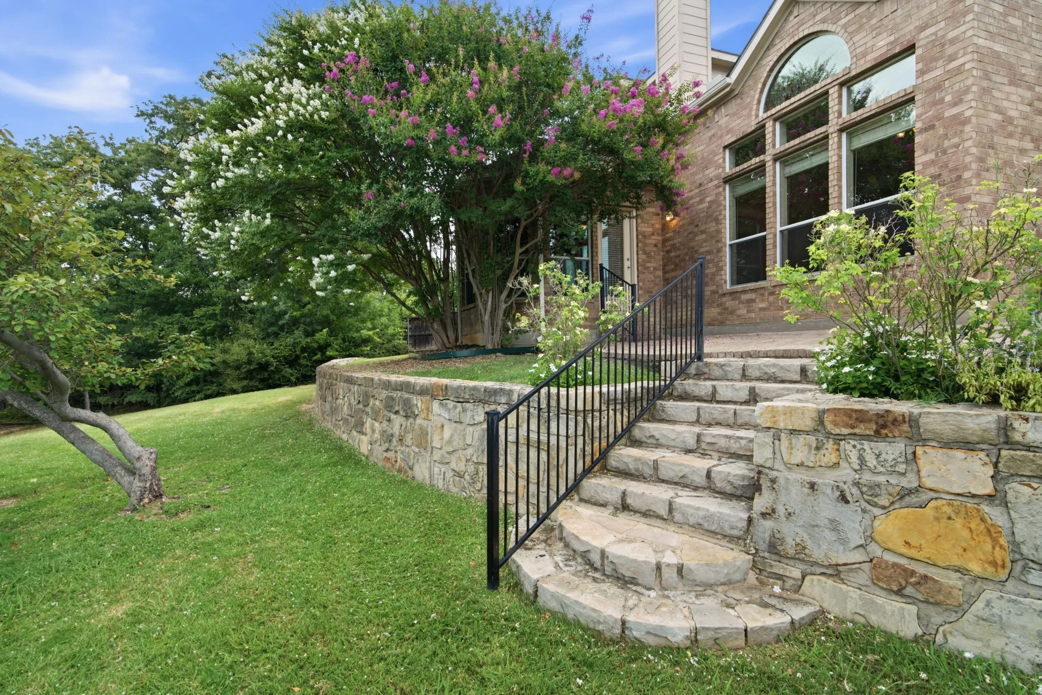 Single Family Residence For Rent in Denton County , 2703 Pottery Trail, Corinth, Texas 76210, 6 Bedroom, 4 Bathroom, 3 Garage spaces, 4,239 Sqft, built in 2005, mls#21405723, Real Estate Agent in Corinth, Homes For Rent in Denton county, Homes For Rent in Corinth, Realtor in Corinth Texas, Real Estate Brokerage Independent Realty Texas, Luminita Cordes Realtor