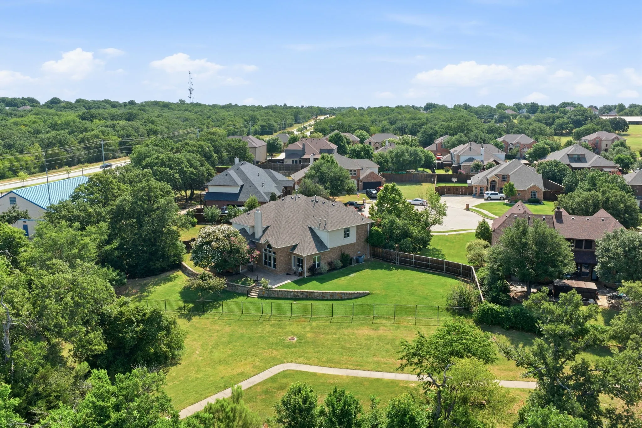 Single Family Residence For Rent in Denton County , 2703 Pottery Trail, Corinth, Texas 76210, 6 Bedroom, 4 Bathroom, 3 Garage spaces, 4,239 Sqft, built in 2005, mls#21405723, Real Estate Agent in Corinth, Homes For Rent in Denton county, Homes For Rent in Corinth, Realtor in Corinth Texas, Real Estate Brokerage Independent Realty Texas, Luminita Cordes Realtor