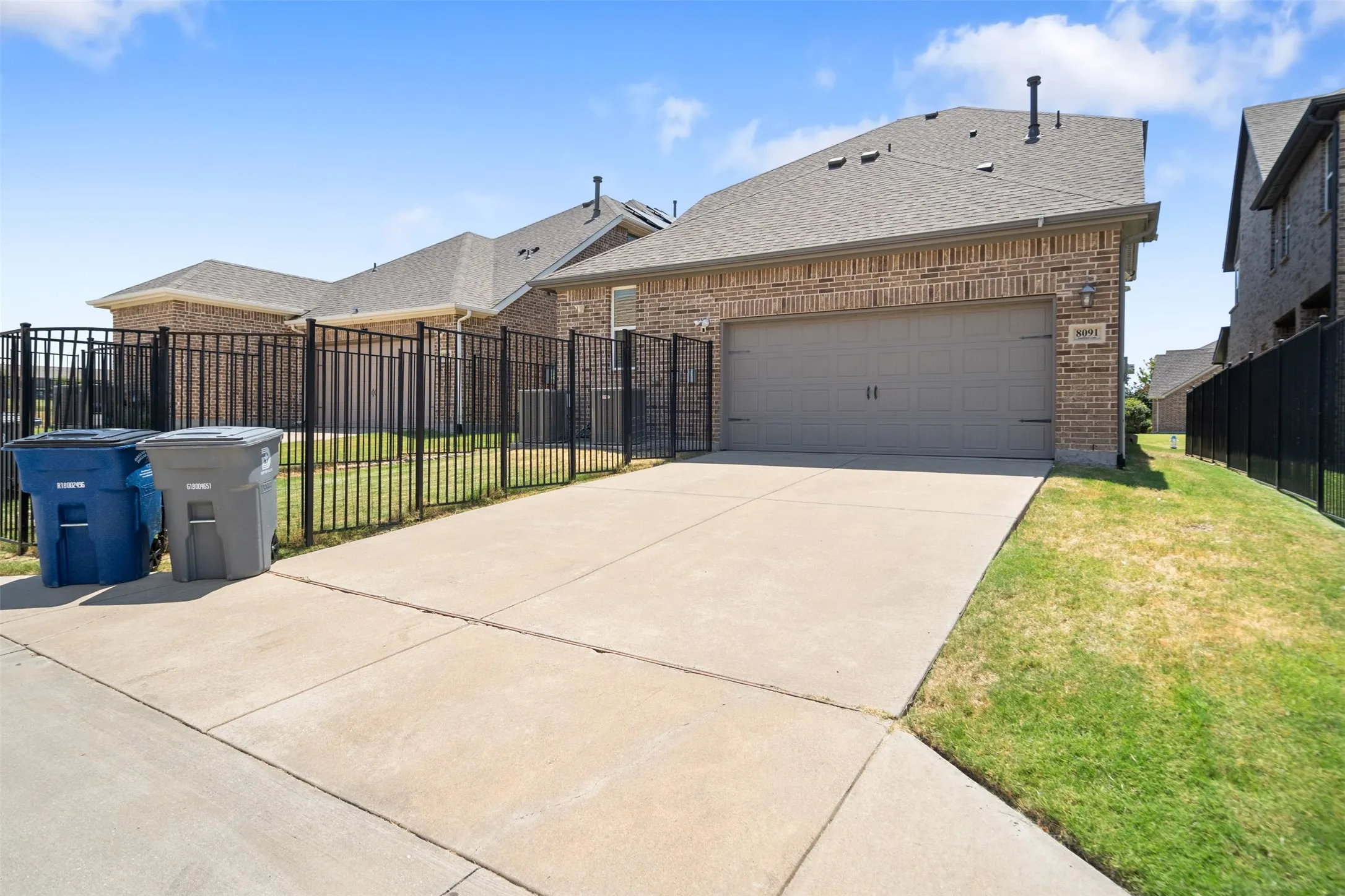 Single Family Residence For Rent in Collin County , 8091 Sunflower Lane, Dallas, Texas 75252, 4 Bedroom, 4 Bathroom, 2 Garage spaces, 3,091 Sqft, built in 2017, mls#21405957, Real Estate Agent in Dallas, Homes For Rent in Collin county, Homes For Rent in Dallas, Realtor in Dallas Texas, Real Estate Brokerage Independent Realty Texas, Luminita Cordes Realtor