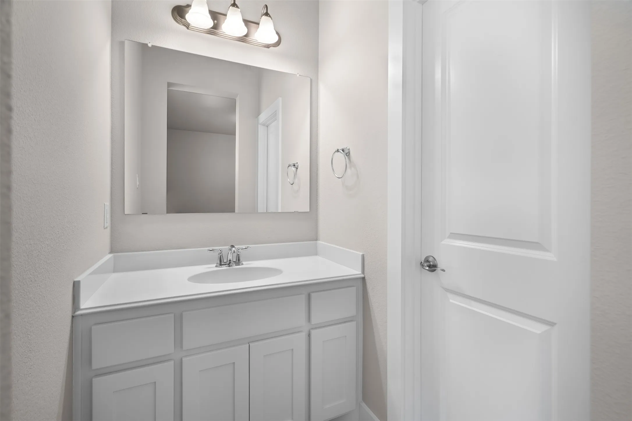 Single Family Residence For Rent in Collin County , 8091 Sunflower Lane, Dallas, Texas 75252, 4 Bedroom, 4 Bathroom, 2 Garage spaces, 3,091 Sqft, built in 2017, mls#21405957, Real Estate Agent in Dallas, Homes For Rent in Collin county, Homes For Rent in Dallas, Realtor in Dallas Texas, Real Estate Brokerage Independent Realty Texas, Luminita Cordes Realtor