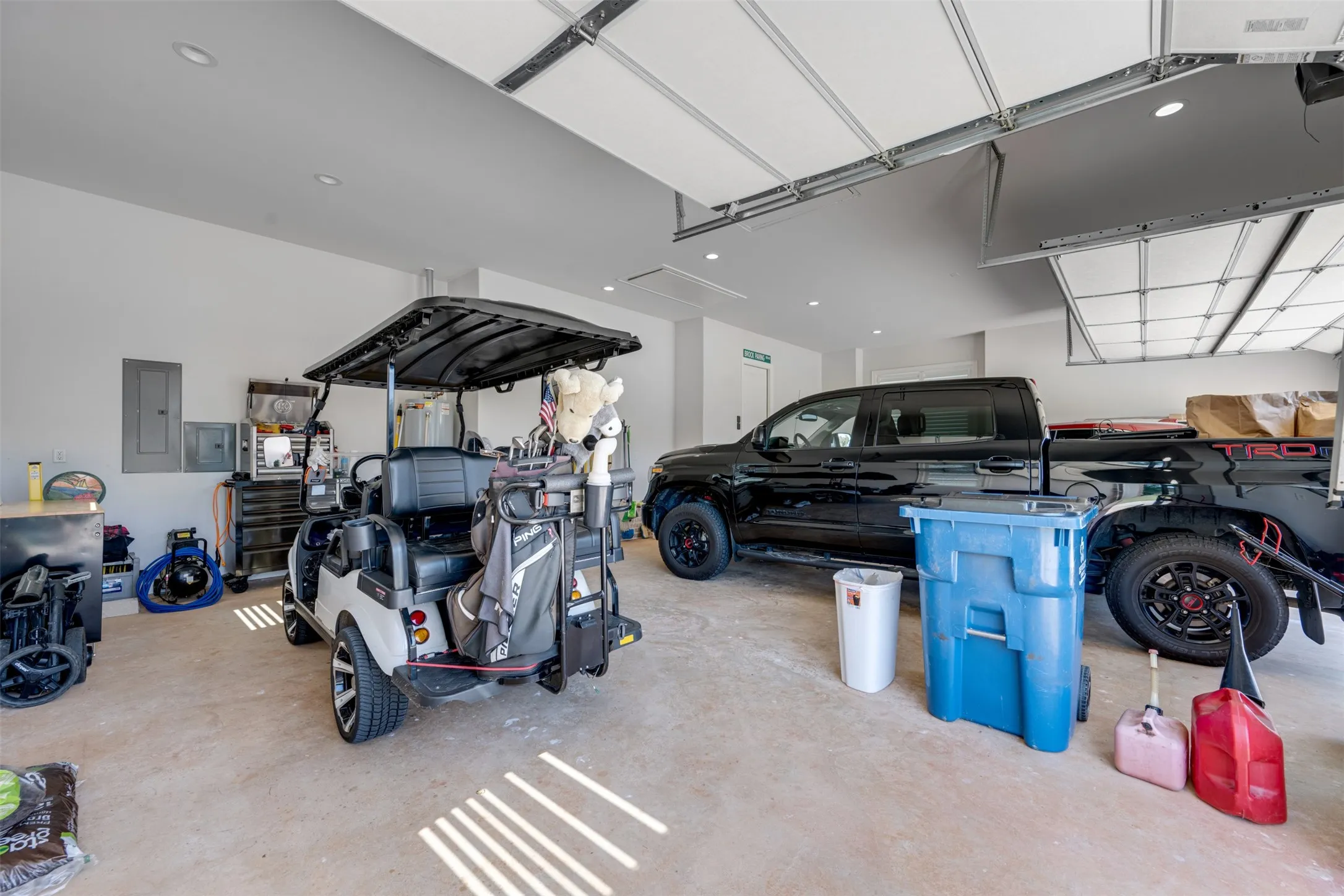 Single Family Residence For Sale in Cherokee County , 549 Eagles Nest Trail, Bullard, Texas 75757, 3 Bedroom, 3 Bathroom, 3 Garage spaces, 2,847 Sqft, built in 2022, mls#21405856, Real Estate Agent in Bullard, Homes For Sale in Cherokee county, Homes For Sale in Bullard, Realtor in Bullard Texas, Real Estate Brokerage Independent Realty Texas, Luminita Cordes Realtor