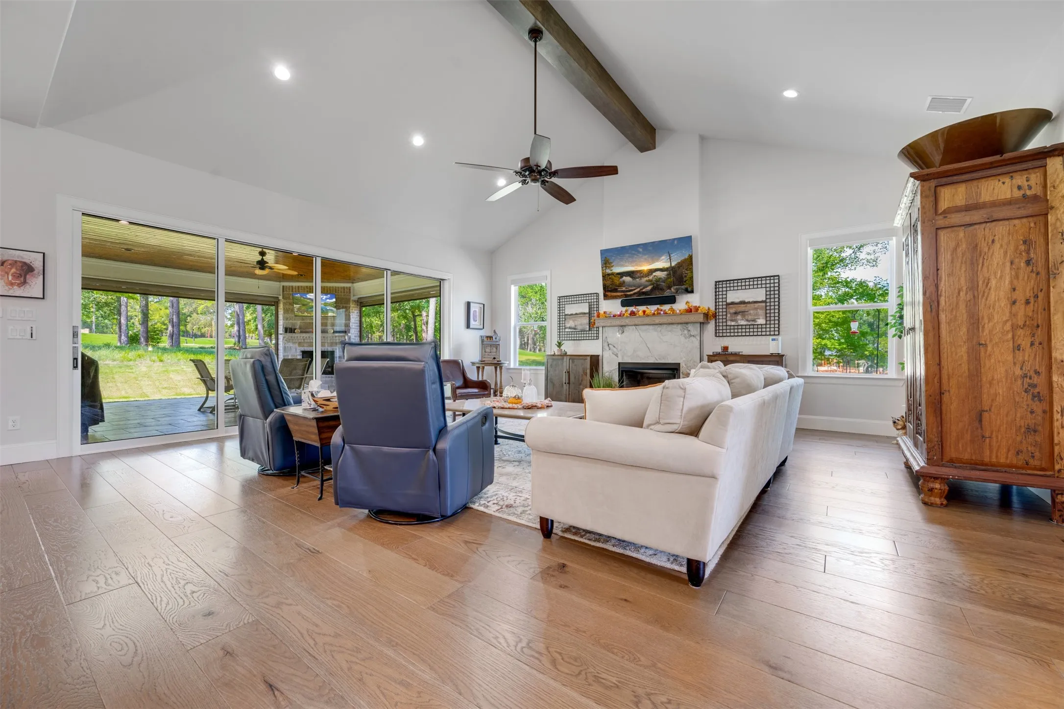 Single Family Residence For Sale in Cherokee County , 549 Eagles Nest Trail, Bullard, Texas 75757, 3 Bedroom, 3 Bathroom, 3 Garage spaces, 2,847 Sqft, built in 2022, mls#21405856, Real Estate Agent in Bullard, Homes For Sale in Cherokee county, Homes For Sale in Bullard, Realtor in Bullard Texas, Real Estate Brokerage Independent Realty Texas, Luminita Cordes Realtor