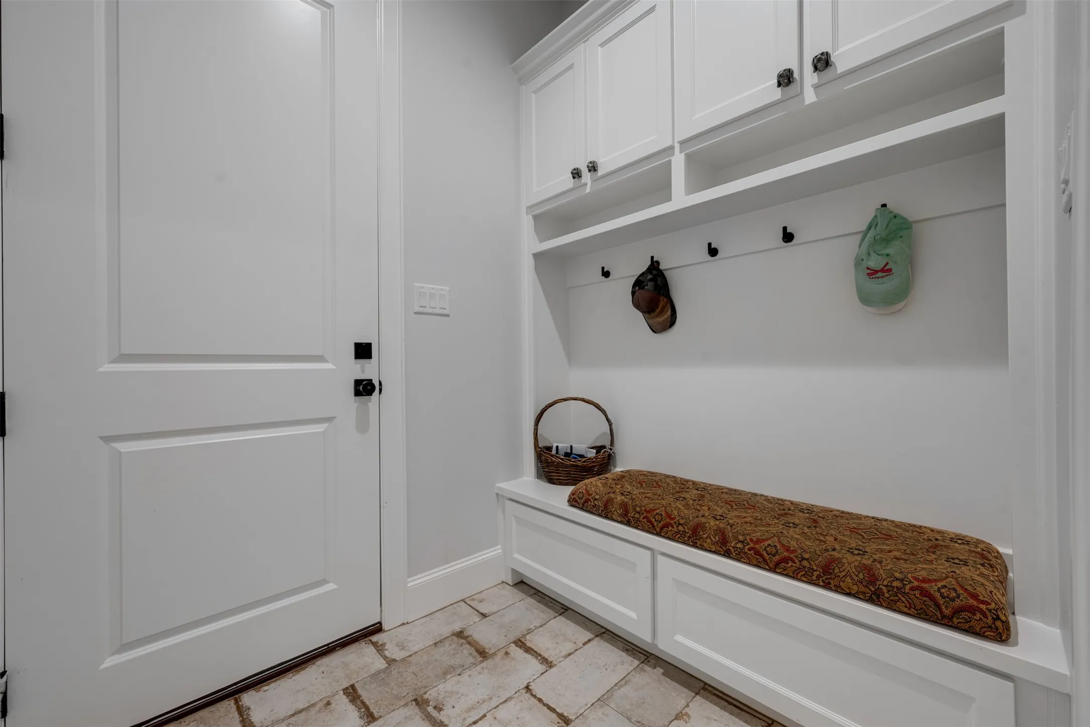 Single Family Residence For Sale in Cherokee County , 549 Eagles Nest Trail, Bullard, Texas 75757, 3 Bedroom, 3 Bathroom, 3 Garage spaces, 2,847 Sqft, built in 2022, mls#21405856, Real Estate Agent in Bullard, Homes For Sale in Cherokee county, Homes For Sale in Bullard, Realtor in Bullard Texas, Real Estate Brokerage Independent Realty Texas, Luminita Cordes Realtor