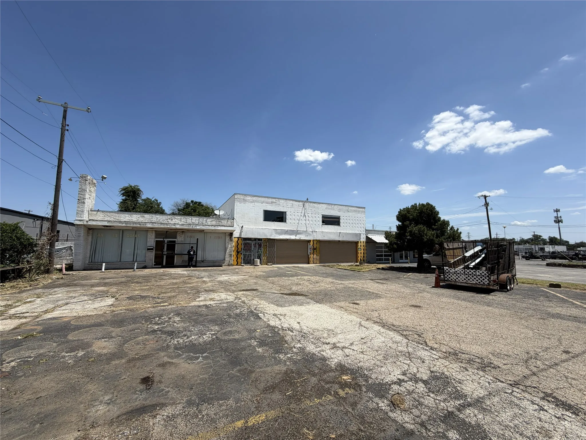 Office For Sale in Tarrant County , 336 W Hurst Boulevard, Hurst, Texas 76053, 0, 0, Garage spaces, 0 Sqft, built in 1960, mls#21403700, Real Estate Agent in Hurst, Homes For Sale in Tarrant county, Homes For Sale in Hurst, Realtor in Hurst Texas, Real Estate Brokerage Independent Realty Texas, Luminita Cordes Realtor