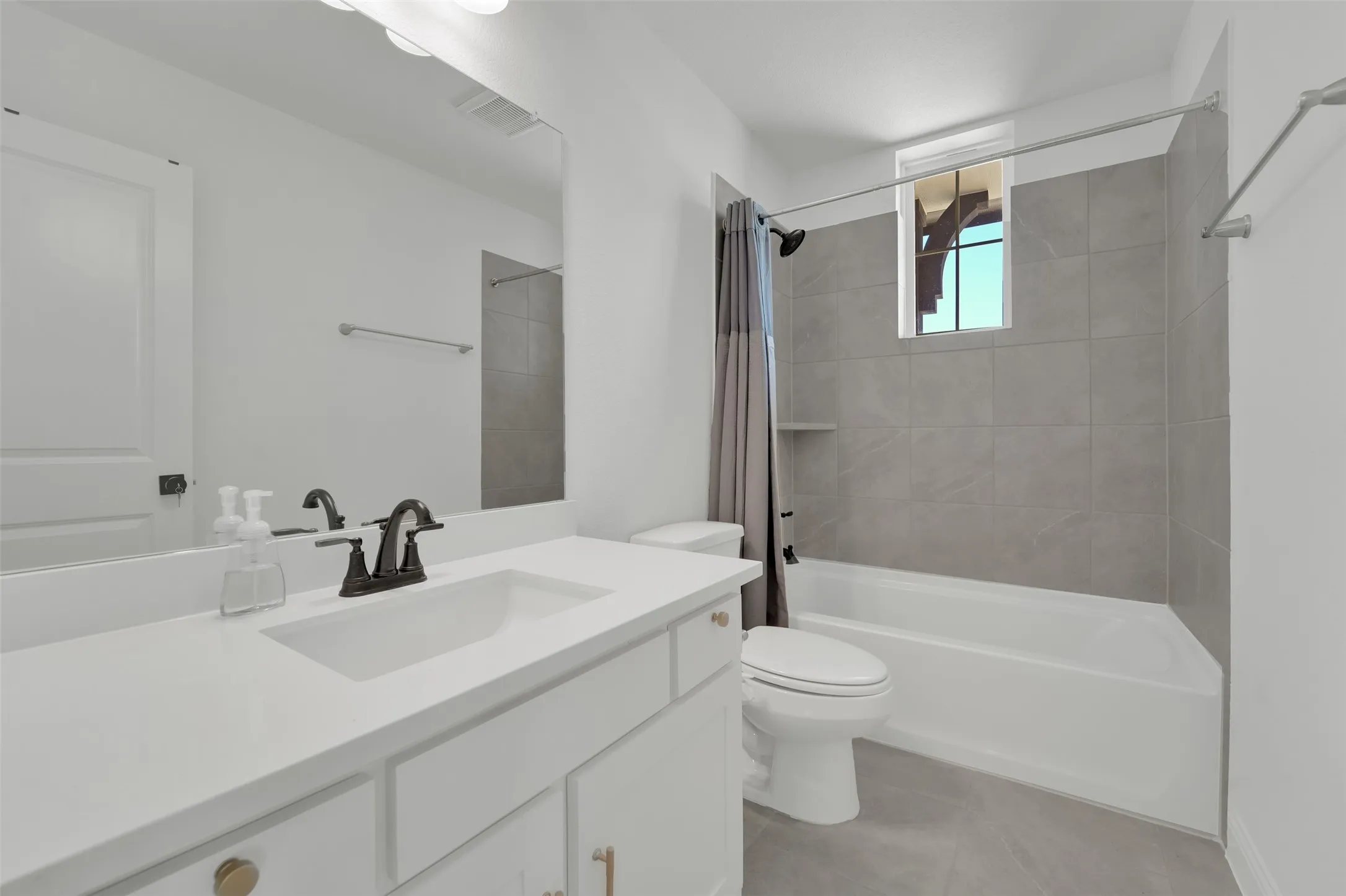 Single Family Residence For Sale in Dallas County , 603 Mountain Laurel Road, Wylie, Texas 75098, 5 Bedroom, 3 Bathroom, 2 Garage spaces, 3,037 Sqft, built in 2025, mls#21405071, Real Estate Agent in Wylie, Homes For Sale in Dallas county, Homes For Sale in Wylie, Realtor in Wylie Texas, Real Estate Brokerage Independent Realty Texas, Luminita Cordes Realtor