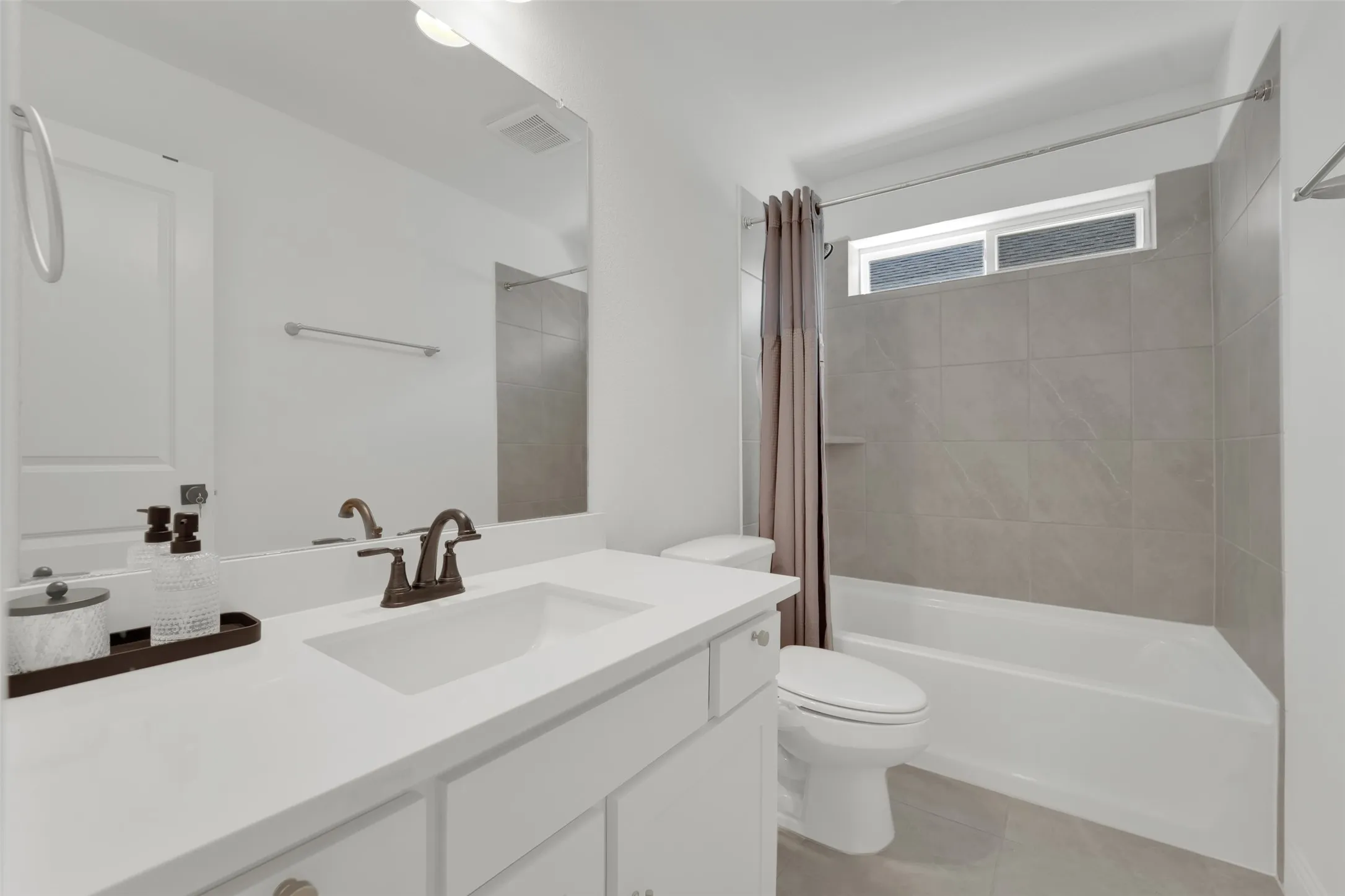 Single Family Residence For Sale in Dallas County , 603 Mountain Laurel Road, Wylie, Texas 75098, 5 Bedroom, 3 Bathroom, 2 Garage spaces, 3,037 Sqft, built in 2025, mls#21405071, Real Estate Agent in Wylie, Homes For Sale in Dallas county, Homes For Sale in Wylie, Realtor in Wylie Texas, Real Estate Brokerage Independent Realty Texas, Luminita Cordes Realtor