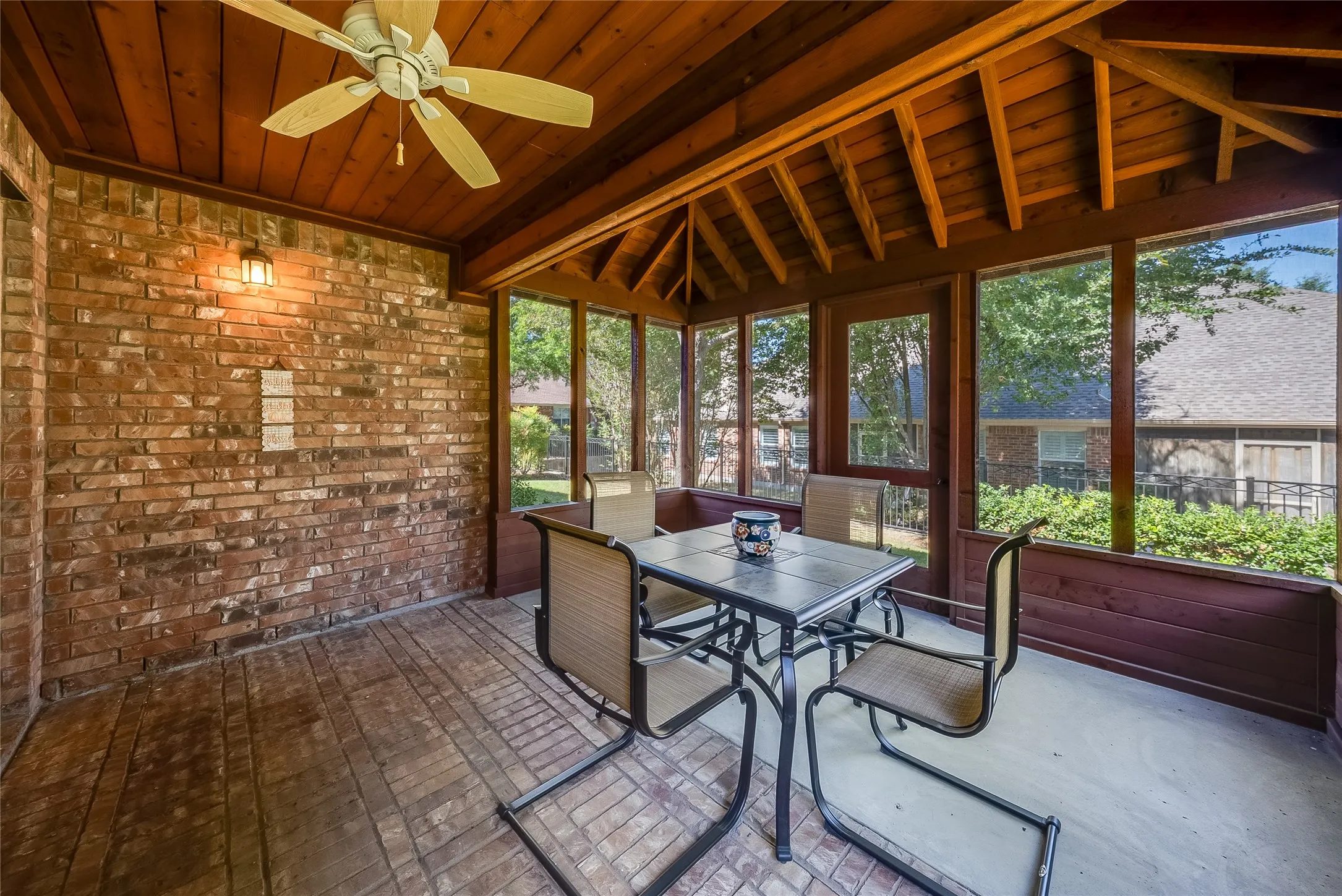 Single Family Residence For Sale in Collin County , 1307 Shinnecock Court, Fairview, Texas 75069, 2 Bedroom, 2 Bathroom, 2 Garage spaces, 1,571 Sqft, built in 2005, mls#21395829, Real Estate Agent in Fairview, Homes For Sale in Collin county, Homes For Sale in Fairview, Realtor in Fairview Texas, Real Estate Brokerage Independent Realty Texas, Luminita Cordes Realtor