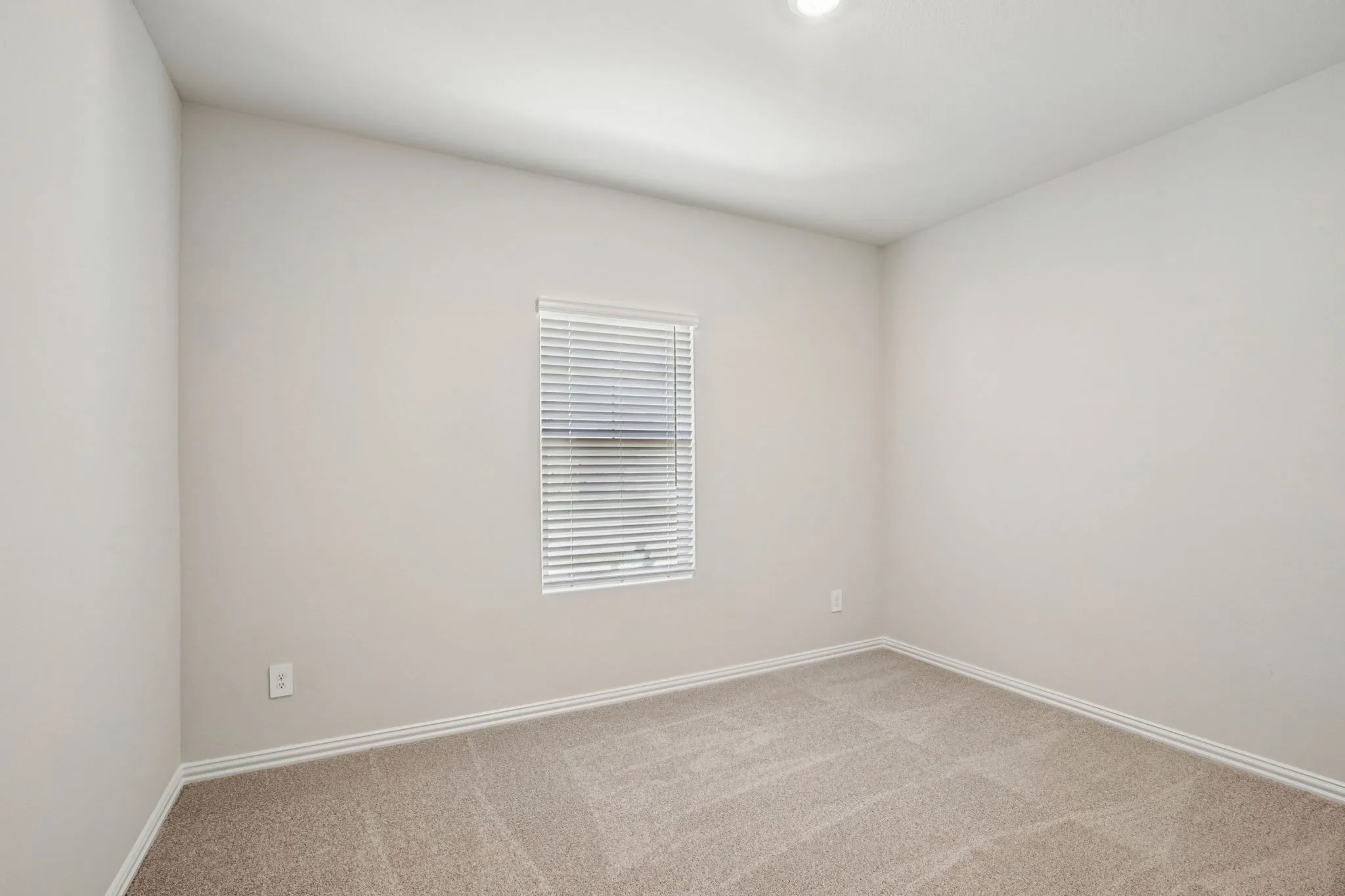 Photo is not of the actual home, but is an inspirational photo of builder’s model home and may depict options, furnishings, and/or decorator features that are not included.