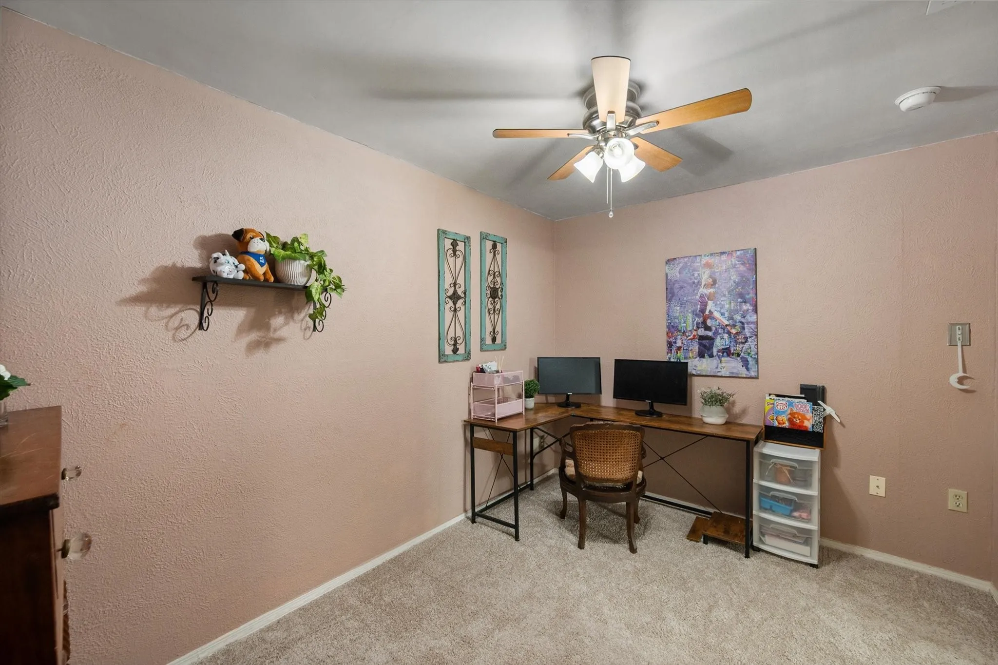 Single Family Residence For Sale in Tarrant County , 1012 Keith Drive, Hurst, Texas 76053, 4 Bedroom, 2 Bathroom, 2 Garage spaces, 1,998 Sqft, built in 1965, mls#21405688, Real Estate Agent in Hurst, Homes For Sale in Tarrant county, Homes For Sale in Hurst, Realtor in Hurst Texas, Real Estate Brokerage Independent Realty Texas, Luminita Cordes Realtor