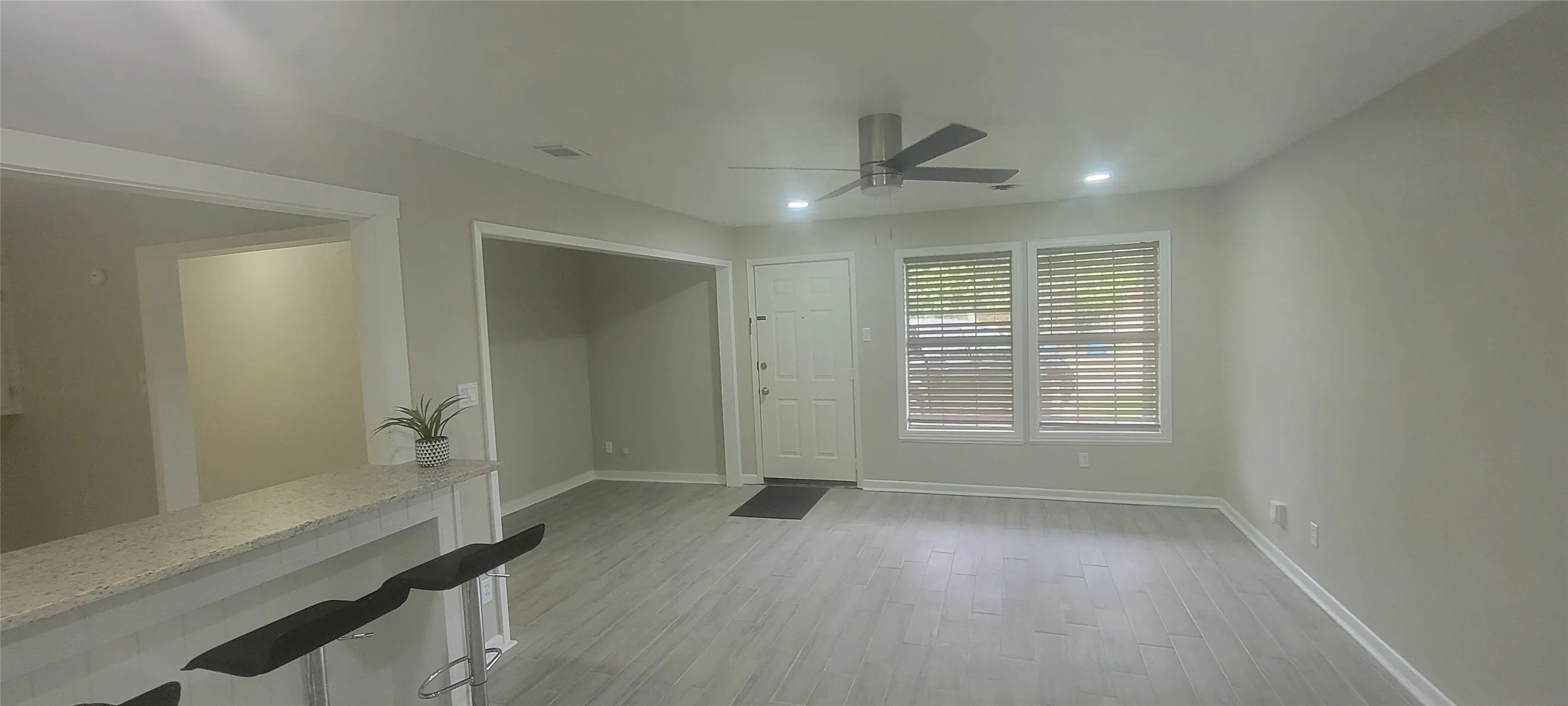 Single Family Residence For Rent in Johnson County , 716 N Cummings Drive, Alvarado, Texas 76009, 3 Bedroom, 1 Bathroom, Garage spaces, 1,200 Sqft, built in 1985, mls#21405977, Real Estate Agent in Alvarado, Homes For Rent in Johnson county, Homes For Rent in Alvarado, Realtor in Alvarado Texas, Real Estate Brokerage Independent Realty Texas, Luminita Cordes Realtor