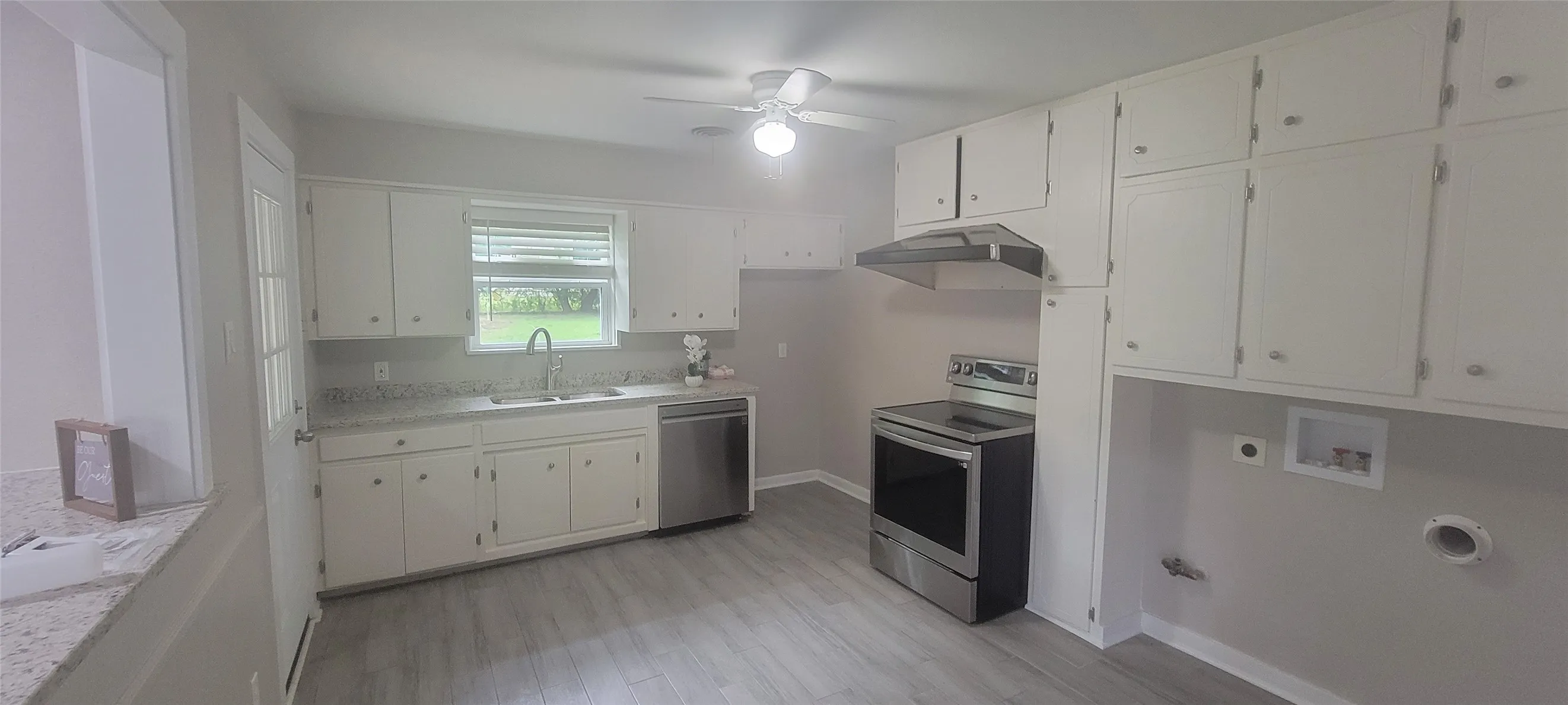 Single Family Residence For Rent in Johnson County , 716 N Cummings Drive, Alvarado, Texas 76009, 3 Bedroom, 1 Bathroom, Garage spaces, 1,200 Sqft, built in 1985, mls#21405977, Real Estate Agent in Alvarado, Homes For Rent in Johnson county, Homes For Rent in Alvarado, Realtor in Alvarado Texas, Real Estate Brokerage Independent Realty Texas, Luminita Cordes Realtor