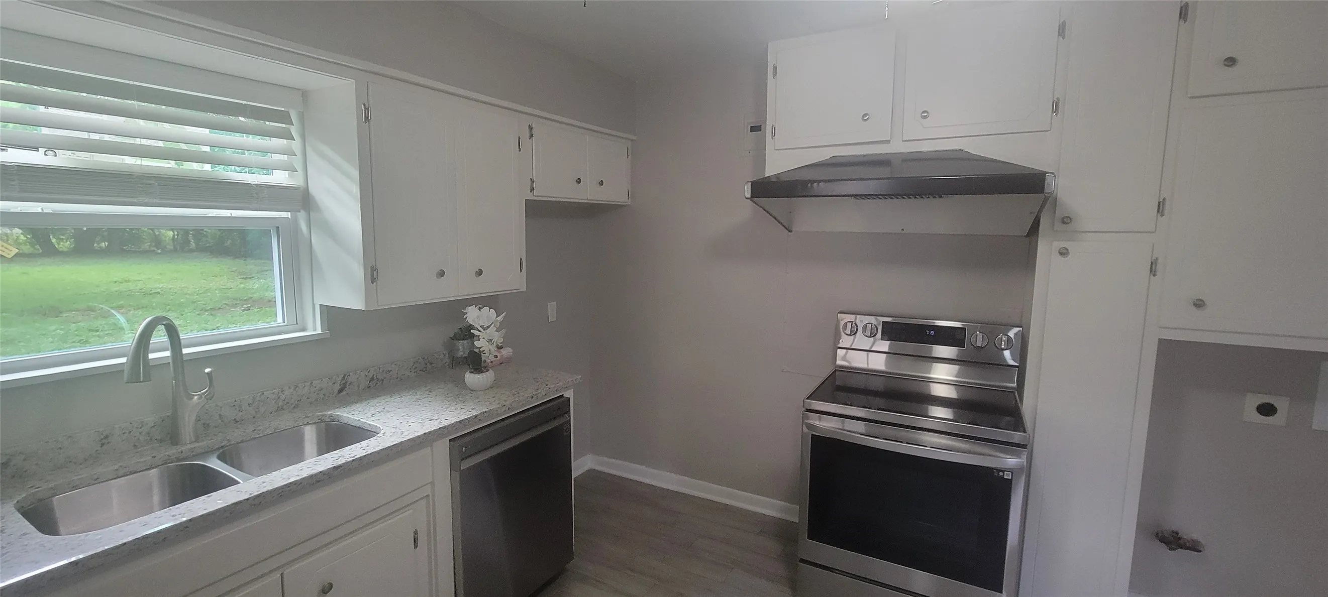 Single Family Residence For Rent in Johnson County , 716 N Cummings Drive, Alvarado, Texas 76009, 3 Bedroom, 1 Bathroom, Garage spaces, 1,200 Sqft, built in 1985, mls#21405977, Real Estate Agent in Alvarado, Homes For Rent in Johnson county, Homes For Rent in Alvarado, Realtor in Alvarado Texas, Real Estate Brokerage Independent Realty Texas, Luminita Cordes Realtor