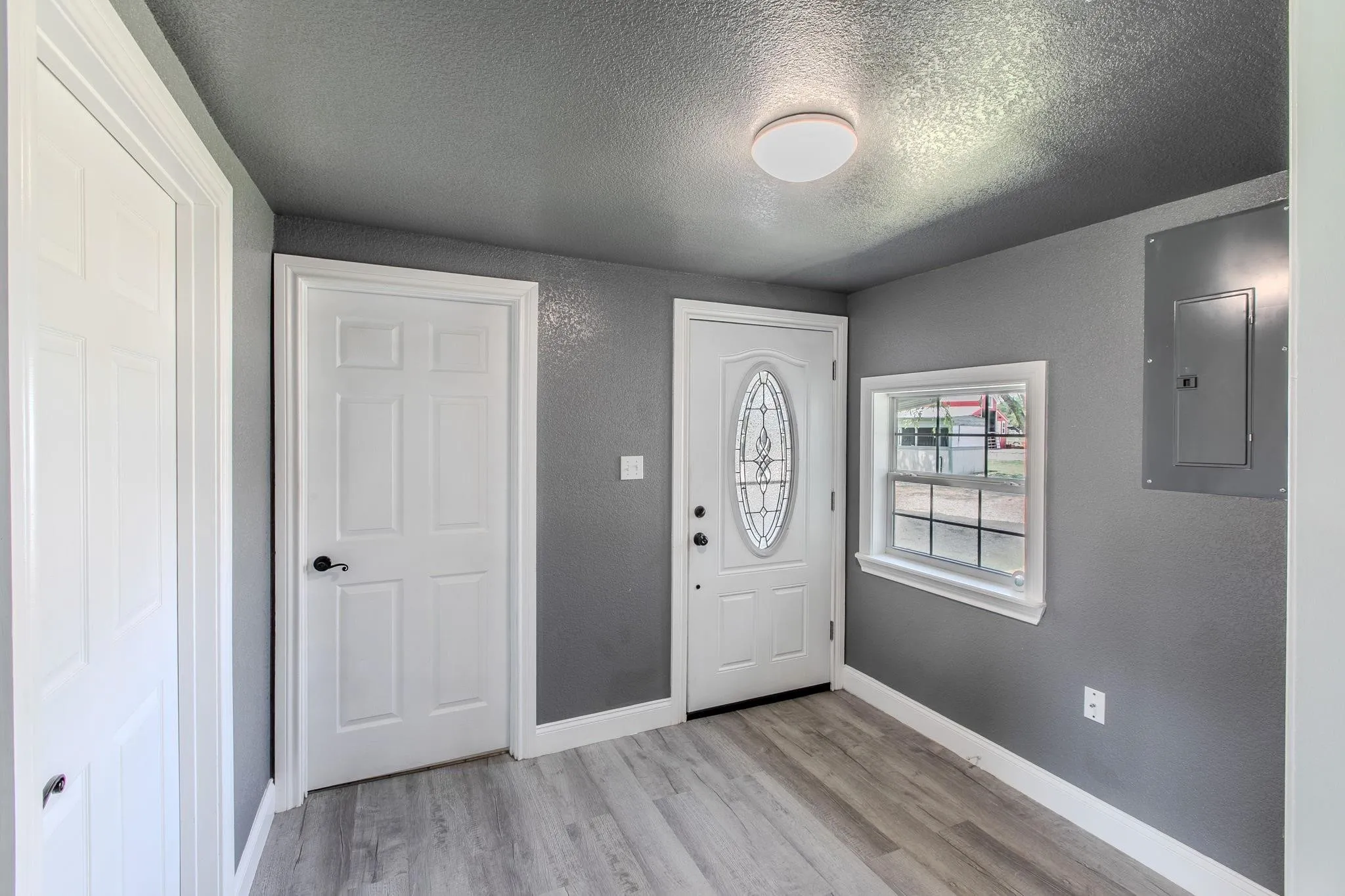 Single Family Residence For Rent in Mc Lennan County , 768 Elmwood Drive, Woodway, Texas 76712, 4 Bedroom, 3 Bathroom, Garage spaces, 2,920 Sqft, built in 1963, mls#21405993, Real Estate Agent in Woodway, Homes For Rent in Mc Lennan county, Homes For Rent in Woodway, Realtor in Woodway Texas, Real Estate Brokerage Independent Realty Texas, Luminita Cordes Realtor