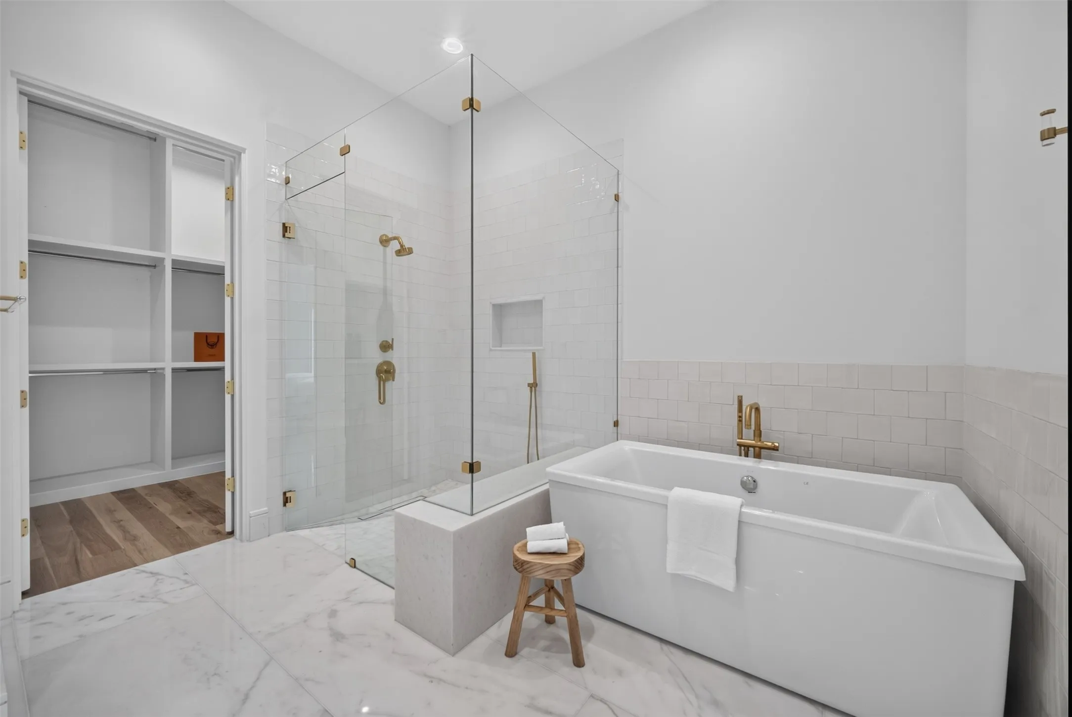 Single Family Residence For Rent in Dallas County , 5529 Forsan Way, Dallas, Texas 75230, 3 Bedroom, 4 Bathroom, 2 Garage spaces, 3,978 Sqft, built in 2026, mls#21404330, Real Estate Agent in Dallas, Homes For Rent in Dallas county, Homes For Rent in Dallas, Realtor in Dallas Texas, Real Estate Brokerage Independent Realty Texas, Luminita Cordes Realtor