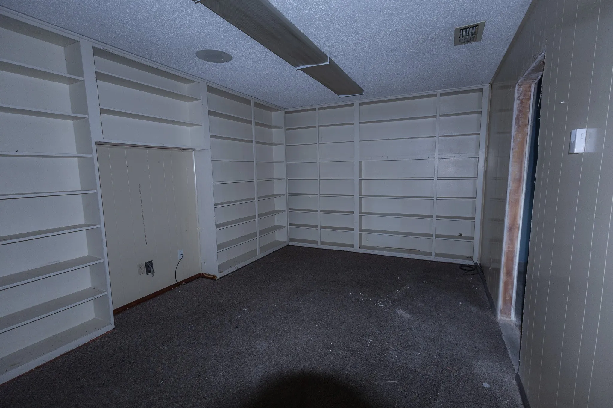 Office For Rent in Mc Lennan County , 1723 W Waco Drive 1725, Waco, Texas 76707, 0, 0, Garage spaces, 0 Sqft, built in 1976, mls#21405996, Real Estate Agent in Waco, Homes For Rent in Mc Lennan county, Homes For Rent in Waco, Realtor in Waco Texas, Real Estate Brokerage Independent Realty Texas, Luminita Cordes Realtor