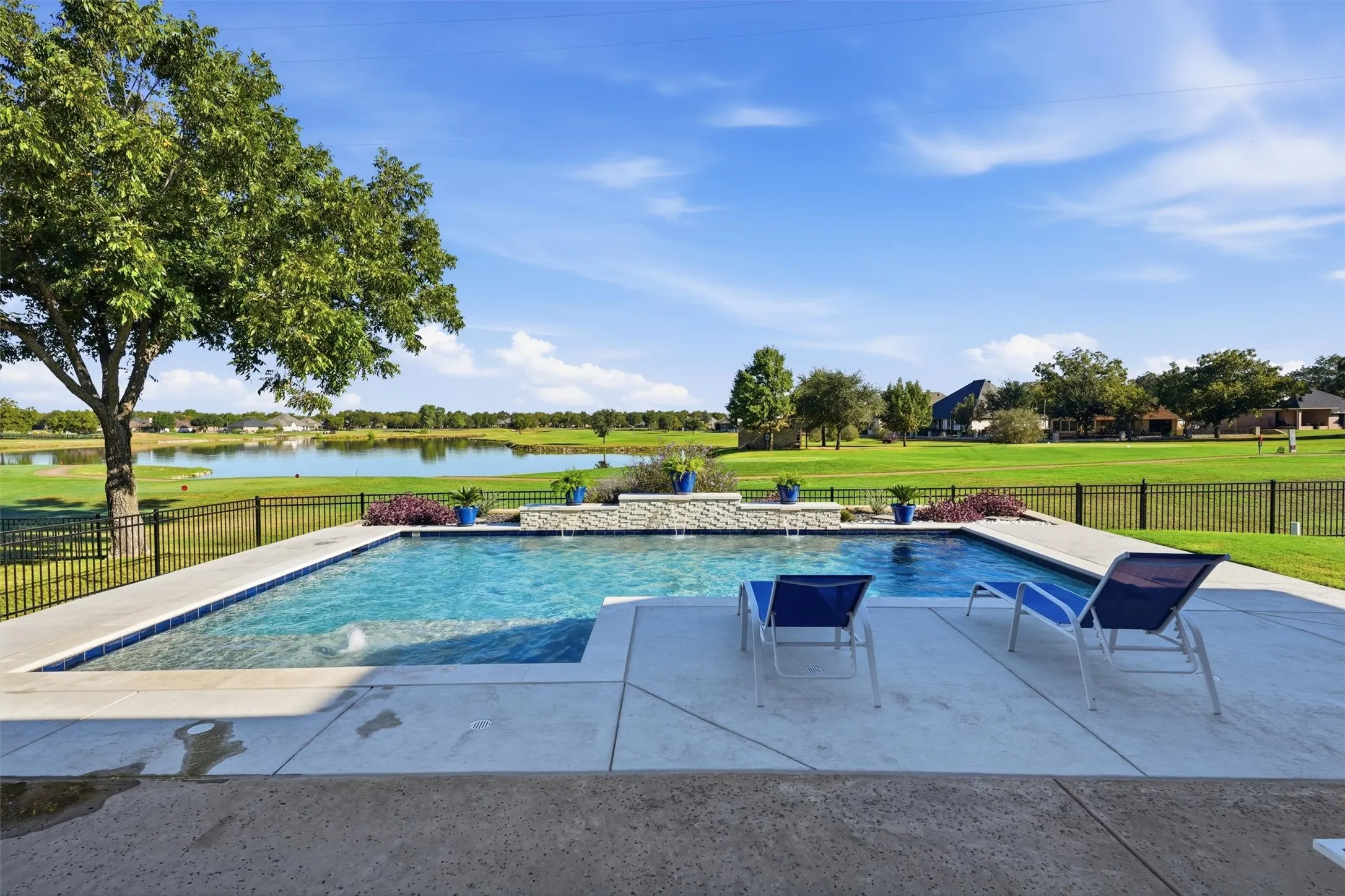 Single Family Residence For Sale in Hood County , 5613 Wedgefield Road, Granbury, Texas 76049, 4 Bedroom, 4 Bathroom, 3 Garage spaces, 3,794 Sqft, built in 2022, mls#21405503, Real Estate Agent in Granbury, Homes For Sale in Hood county, Homes For Sale in Granbury, Realtor in Granbury Texas, Real Estate Brokerage Independent Realty Texas, Luminita Cordes Realtor