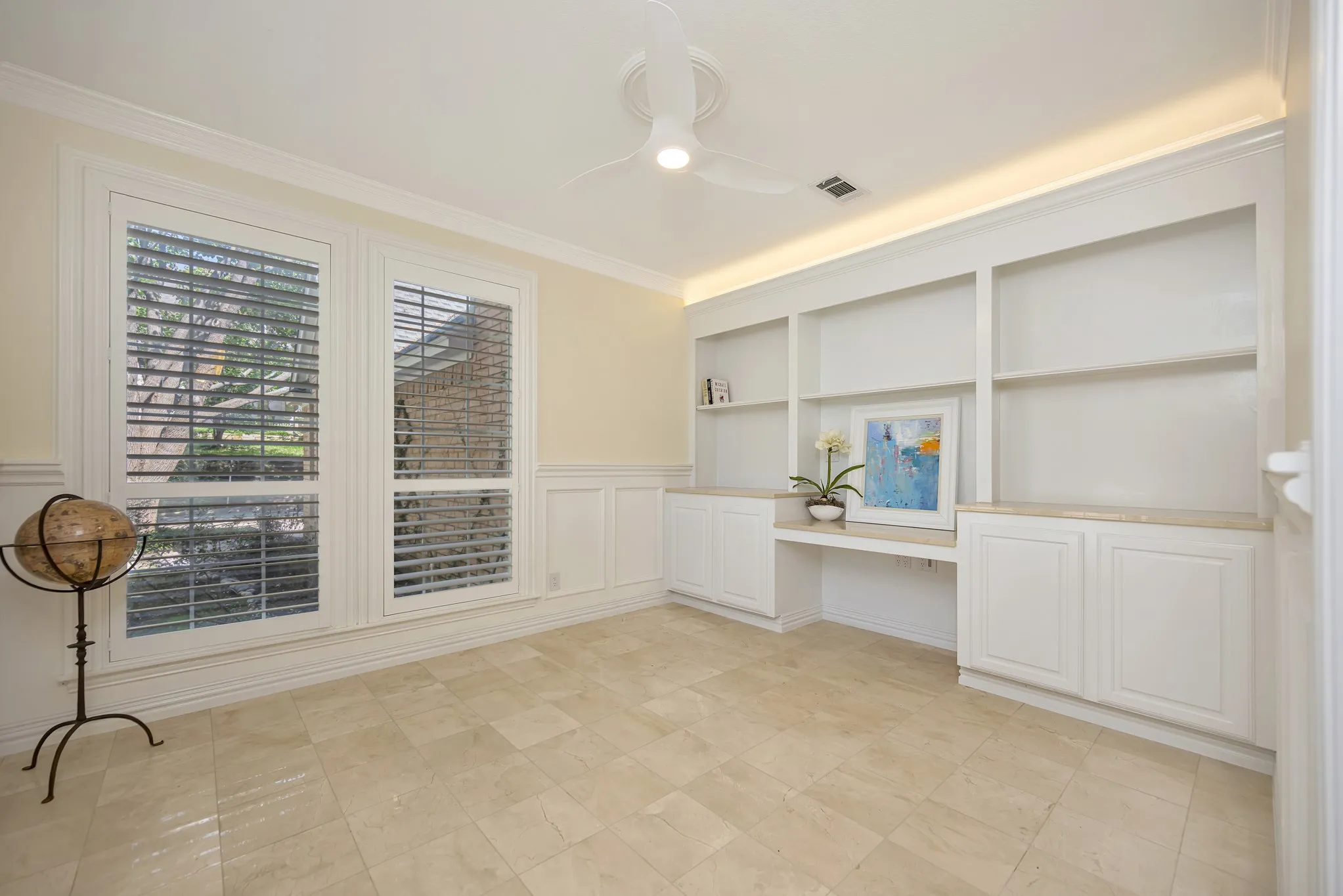 Single Family Residence For Sale in Tarrant County , 6214 Tiffany Oaks Lane, Arlington, Texas 76016, 4 Bedroom, 4 Bathroom, 2 Garage spaces, 3,610 Sqft, built in 1994, mls#21397785, Real Estate Agent in Arlington, Homes For Sale in Tarrant county, Homes For Sale in Arlington, Realtor in Arlington Texas, Real Estate Brokerage Independent Realty Texas, Luminita Cordes Realtor