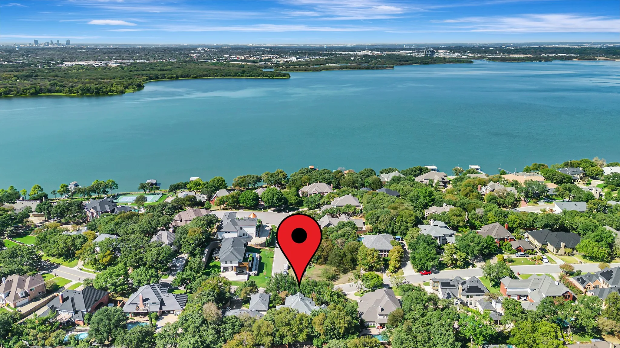 Single Family Residence For Sale in Tarrant County , 6214 Tiffany Oaks Lane, Arlington, Texas 76016, 4 Bedroom, 4 Bathroom, 2 Garage spaces, 3,610 Sqft, built in 1994, mls#21397785, Real Estate Agent in Arlington, Homes For Sale in Tarrant county, Homes For Sale in Arlington, Realtor in Arlington Texas, Real Estate Brokerage Independent Realty Texas, Luminita Cordes Realtor