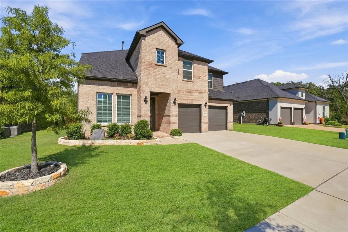 Single Family Residence For Sale in Denton County , 1517 Parker Stone Boulevard, Denton, Texas 76210, 4 Bedroom, 3 Bathroom, 2 Garage spaces, 2,964 Sqft, built in 2022, mls#21399338, Real Estate Agent in Denton, Homes For Sale in Denton county, Homes For Sale in Denton, Realtor in Denton Texas, Real Estate Brokerage Independent Realty Texas, Luminita Cordes Realtor