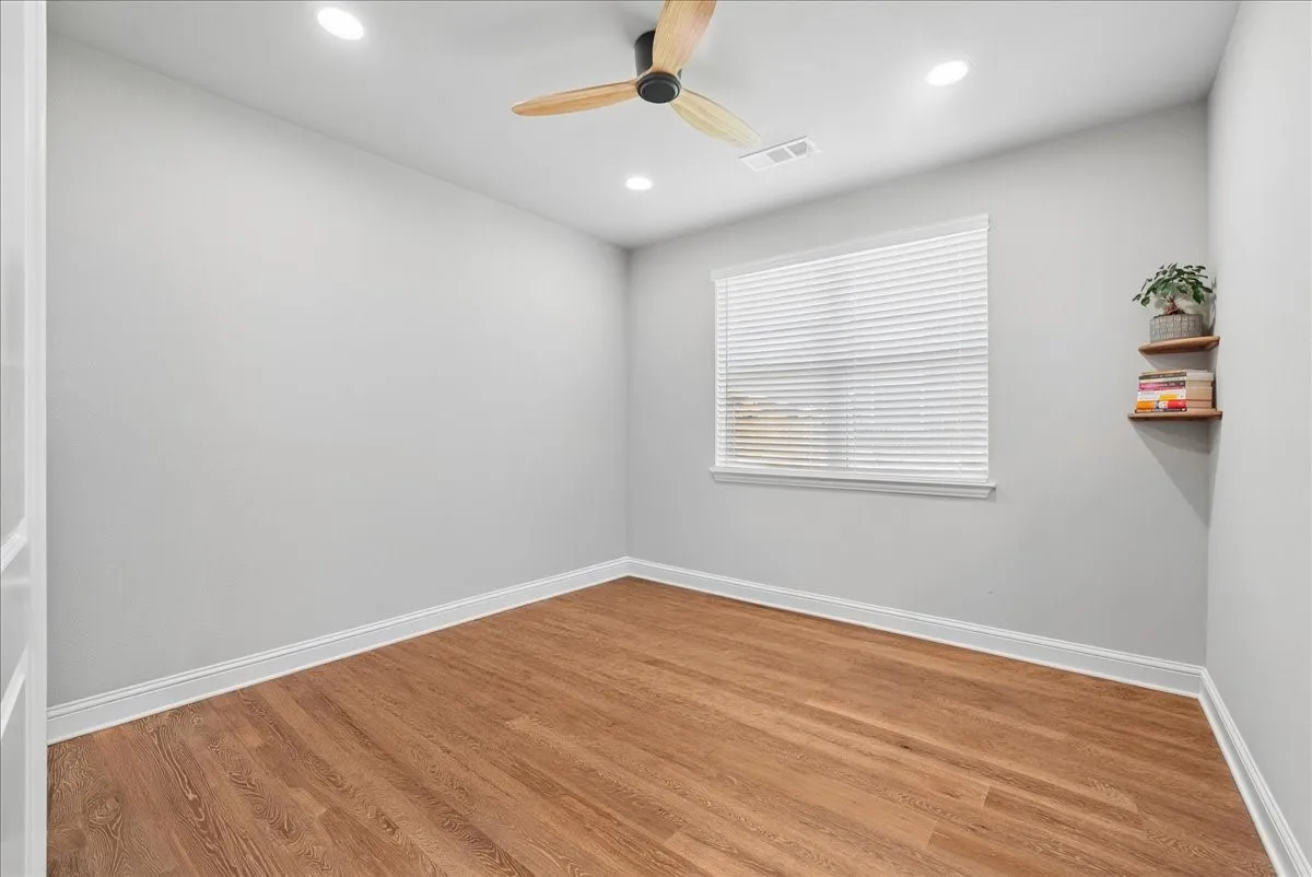 Single Family Residence For Sale in Denton County , 1517 Parker Stone Boulevard, Denton, Texas 76210, 4 Bedroom, 3 Bathroom, 2 Garage spaces, 2,964 Sqft, built in 2022, mls#21399338, Real Estate Agent in Denton, Homes For Sale in Denton county, Homes For Sale in Denton, Realtor in Denton Texas, Real Estate Brokerage Independent Realty Texas, Luminita Cordes Realtor