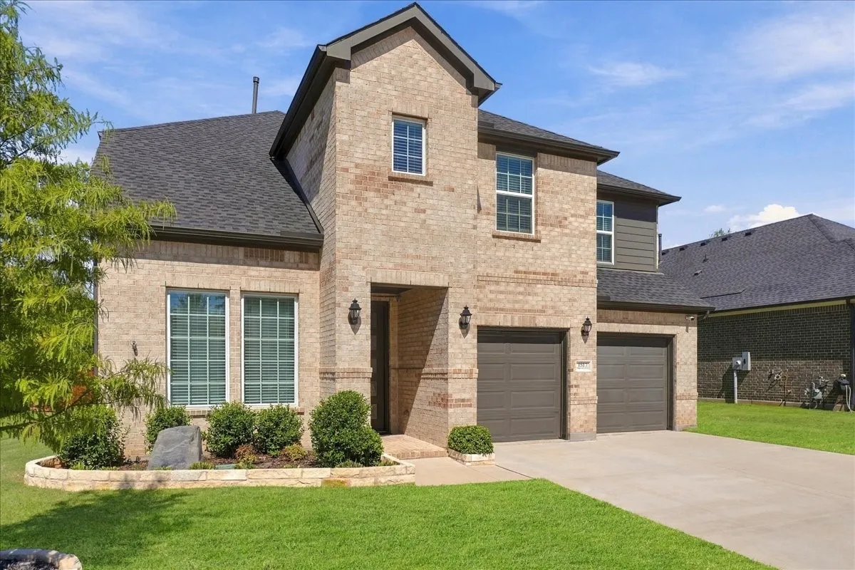 Single Family Residence For Sale in Denton County , 1517 Parker Stone Boulevard, Denton, Texas 76210, 4 Bedroom, 3 Bathroom, 2 Garage spaces, 2,964 Sqft, built in 2022, mls#21399338, Real Estate Agent in Denton, Homes For Sale in Denton county, Homes For Sale in Denton, Realtor in Denton Texas, Real Estate Brokerage Independent Realty Texas, Luminita Cordes Realtor