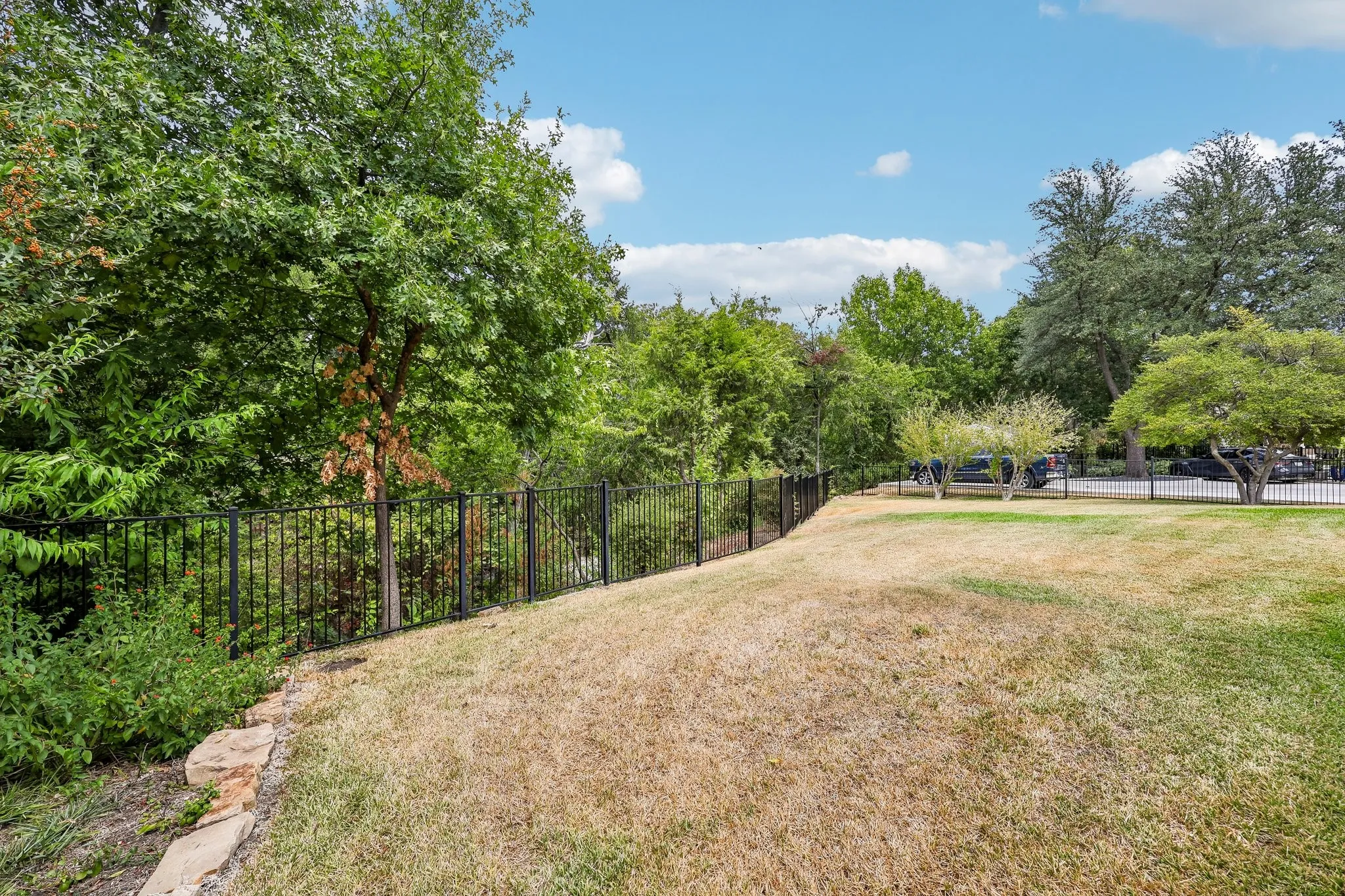 Single Family Residence For Sale in Collin County , 1717 Edgewater Drive, Plano, Texas 75075, 4 Bedroom, 3 Bathroom, 2 Garage spaces, 2,915 Sqft, built in 1980, mls#21393043, Real Estate Agent in Plano, Homes For Sale in Collin county, Homes For Sale in Plano, Realtor in Plano Texas, Real Estate Brokerage Independent Realty Texas, Luminita Cordes Realtor