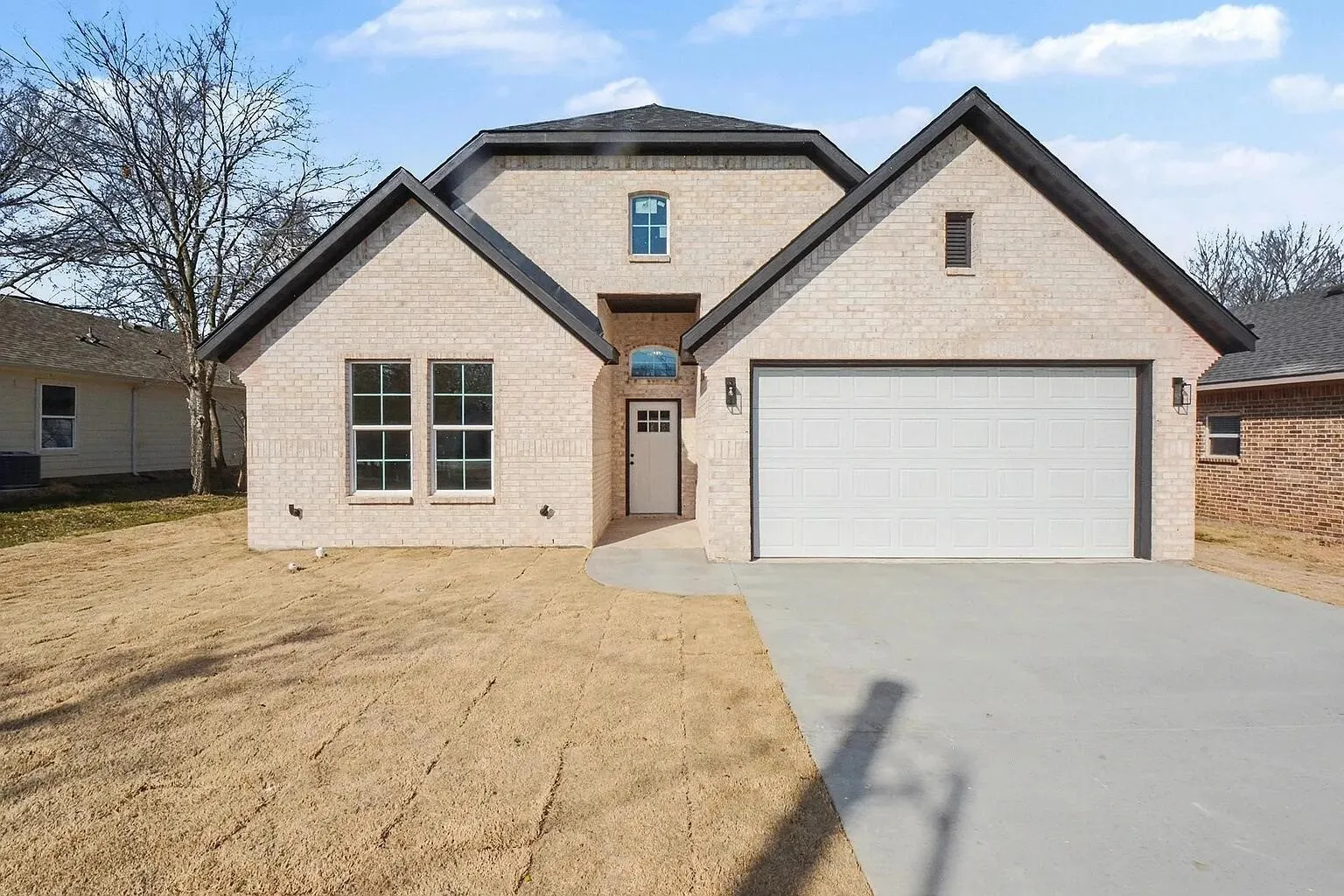 Single Family Residence For Sale in Hunt County , 4528 Church Street, Greenville, Texas 75401, 3 Bedroom, 2 Bathroom, 2 Garage spaces, 1,528 Sqft, built in 2026, mls#21406017, Real Estate Agent in Greenville, Homes For Sale in Hunt county, Homes For Sale in Greenville, Realtor in Greenville Texas, Real Estate Brokerage Independent Realty Texas, Luminita Cordes Realtor