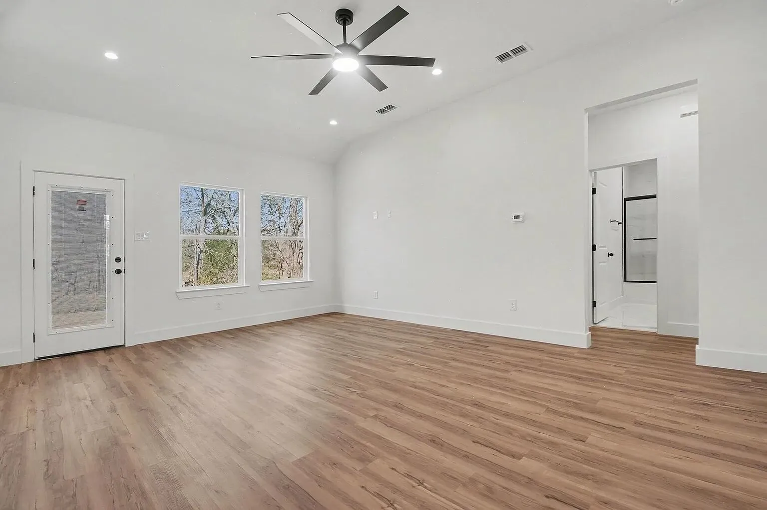 Single Family Residence For Sale in Hunt County , 4528 Church Street, Greenville, Texas 75401, 3 Bedroom, 2 Bathroom, 2 Garage spaces, 1,528 Sqft, built in 2026, mls#21406017, Real Estate Agent in Greenville, Homes For Sale in Hunt county, Homes For Sale in Greenville, Realtor in Greenville Texas, Real Estate Brokerage Independent Realty Texas, Luminita Cordes Realtor