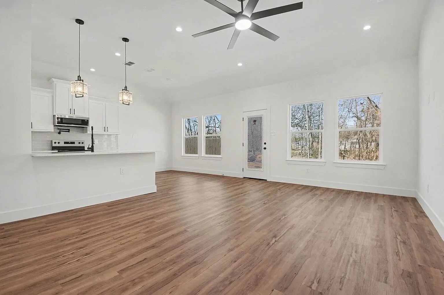 Single Family Residence For Sale in Hunt County , 4528 Church Street, Greenville, Texas 75401, 3 Bedroom, 2 Bathroom, 2 Garage spaces, 1,528 Sqft, built in 2026, mls#21406017, Real Estate Agent in Greenville, Homes For Sale in Hunt county, Homes For Sale in Greenville, Realtor in Greenville Texas, Real Estate Brokerage Independent Realty Texas, Luminita Cordes Realtor