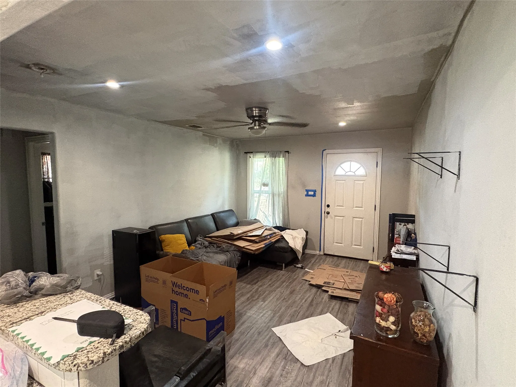 Single Family Residence For Sale in Tarrant County , 800 Lynda Drive, River Oaks, Texas 76114, 3 Bedroom, 1 Bathroom, Garage spaces, 1,070 Sqft, built in 1951, mls#21401566, Real Estate Agent in River Oaks, Homes For Sale in Tarrant county, Homes For Sale in River Oaks, Realtor in River Oaks Texas, Real Estate Brokerage Independent Realty Texas, Luminita Cordes Realtor